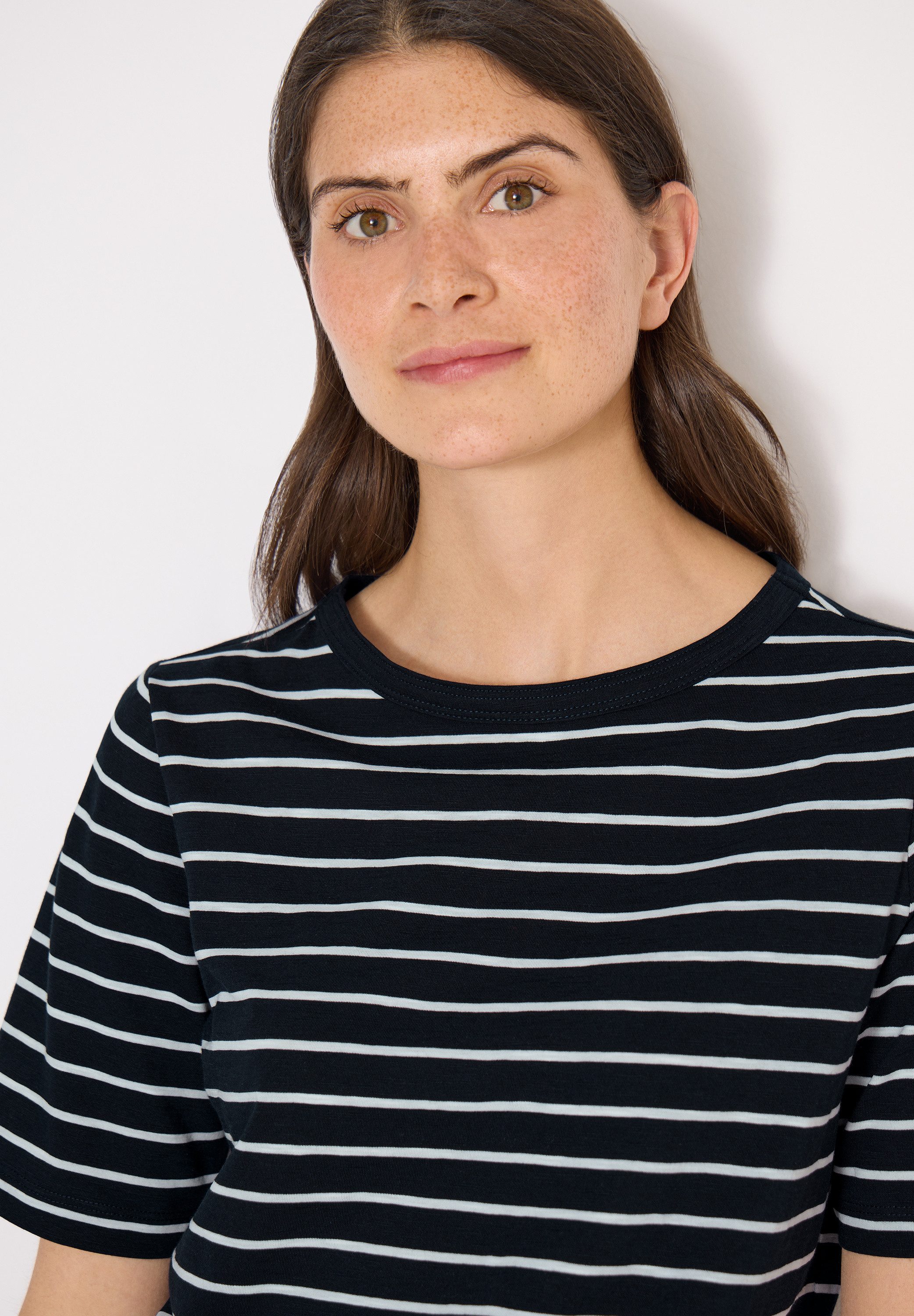 CECIL Rundhalsshirt Sommershirt im Streifen-Look