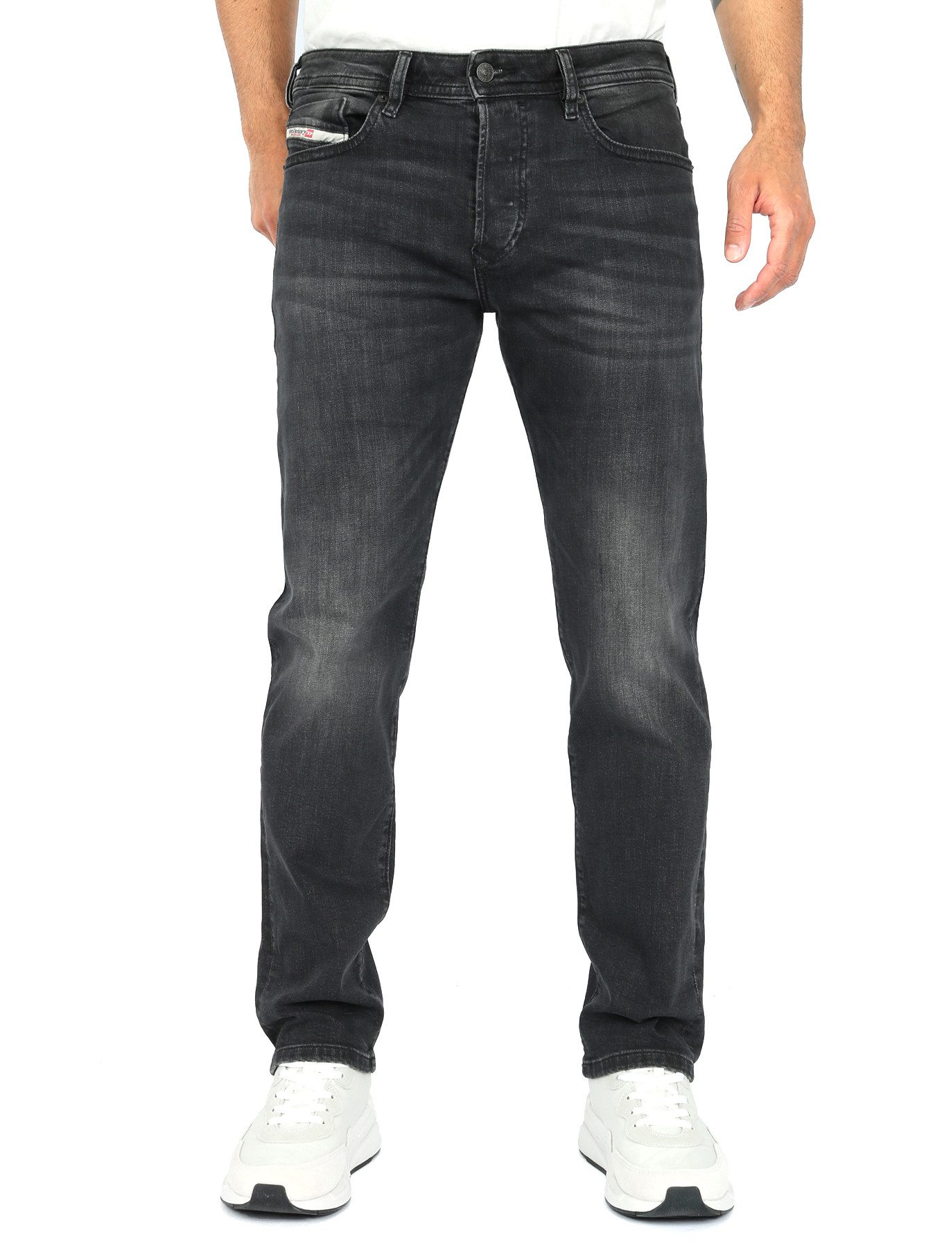 Diesel Tapered-fit-Jeans Regular Fit - Buster-X RB063 - Довжина:32