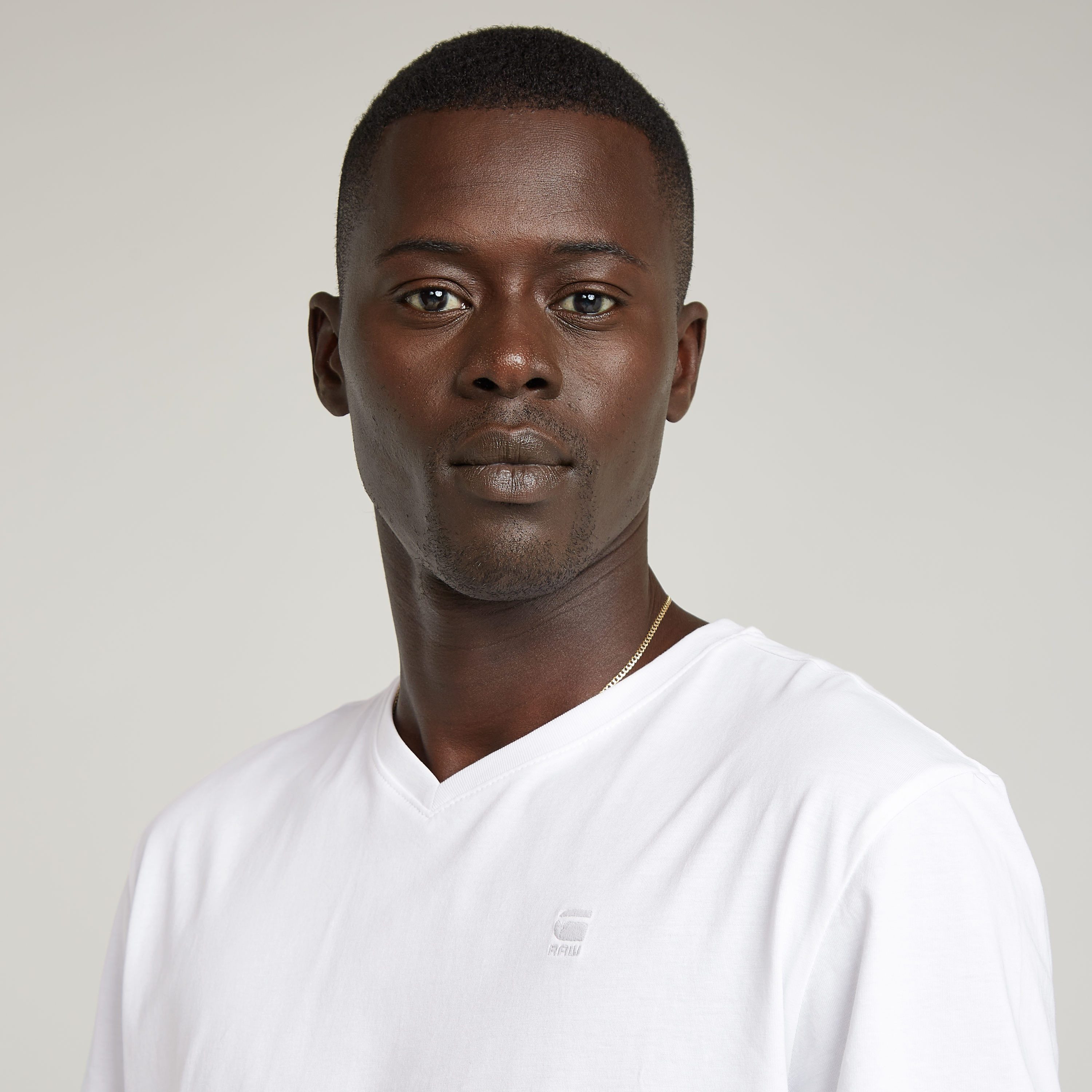 G-STAR T-Shirt Base mit V-Ausschnitt