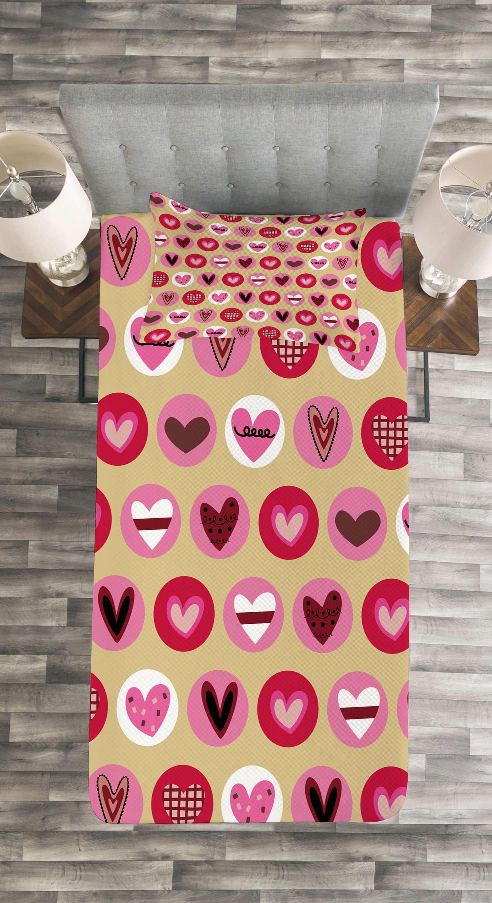 Tagesdecke Set mit Herzen Herzen Waschbar, Cartoon-Stil Kissenbezügen Abakuhaus