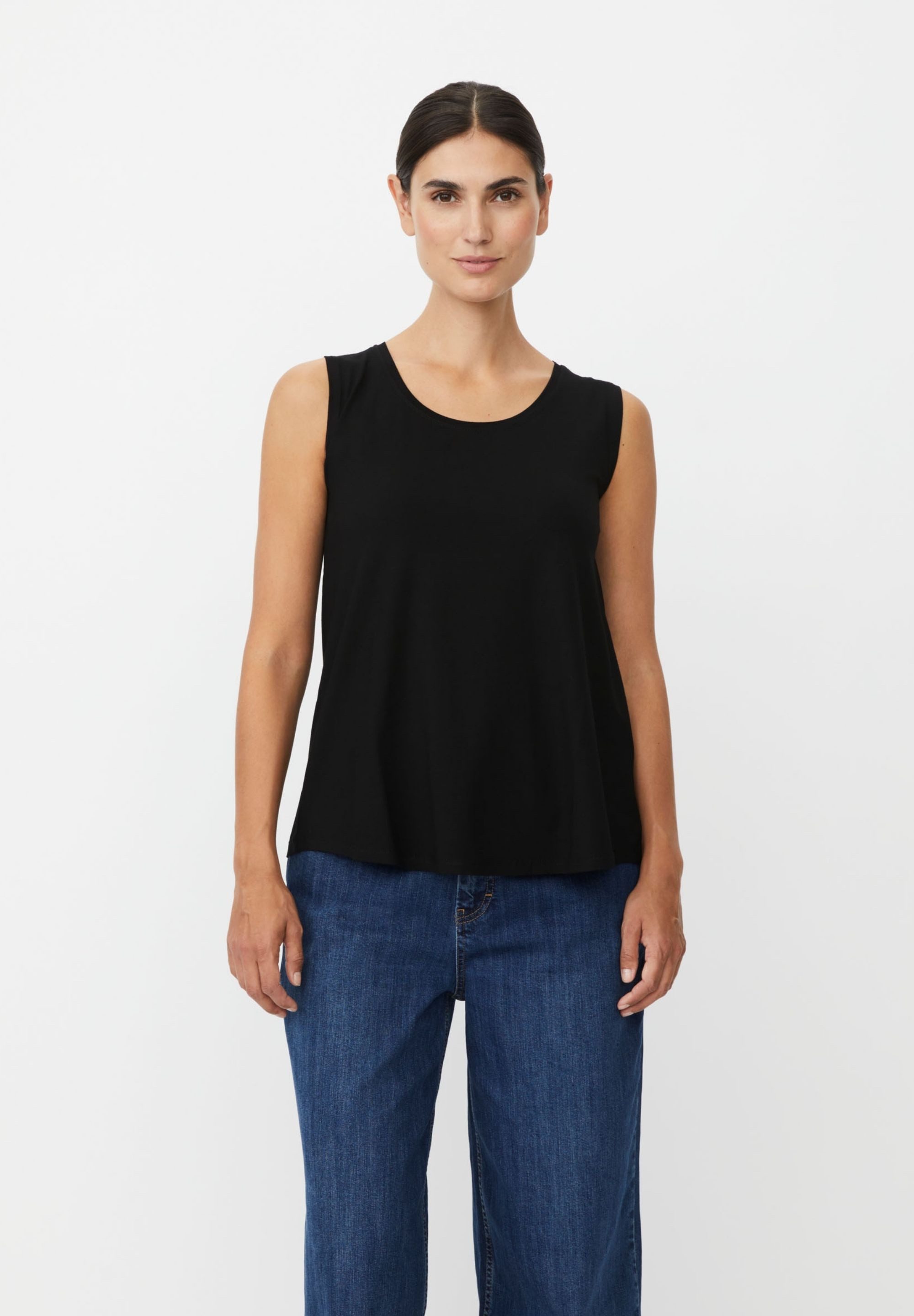 Masai Tanktop MaElisa Glatte Oberfläche, angenehmes Tragegefühl, puristischer Stil