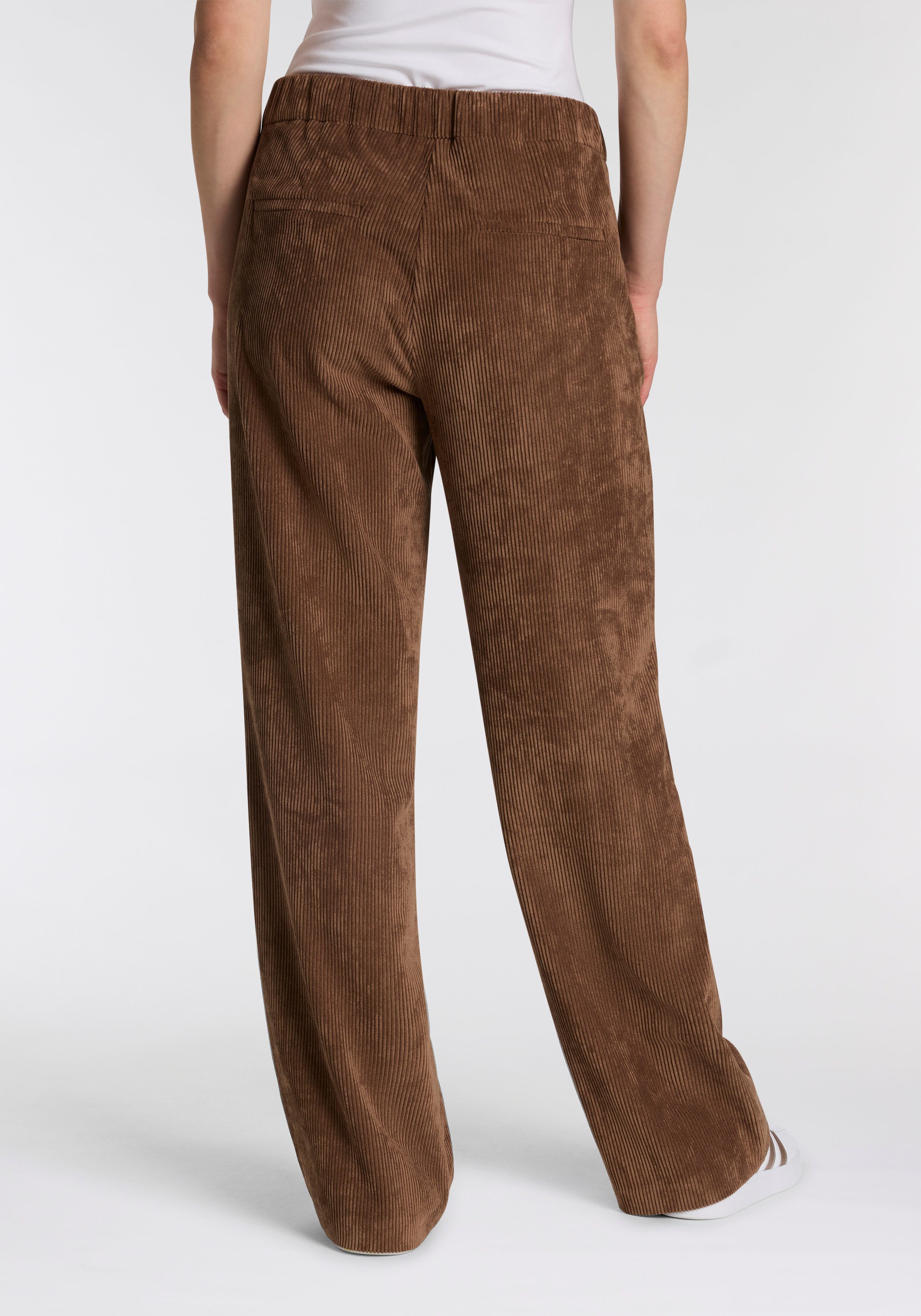 MAC Cordhose CHIARA mit weitem Bein