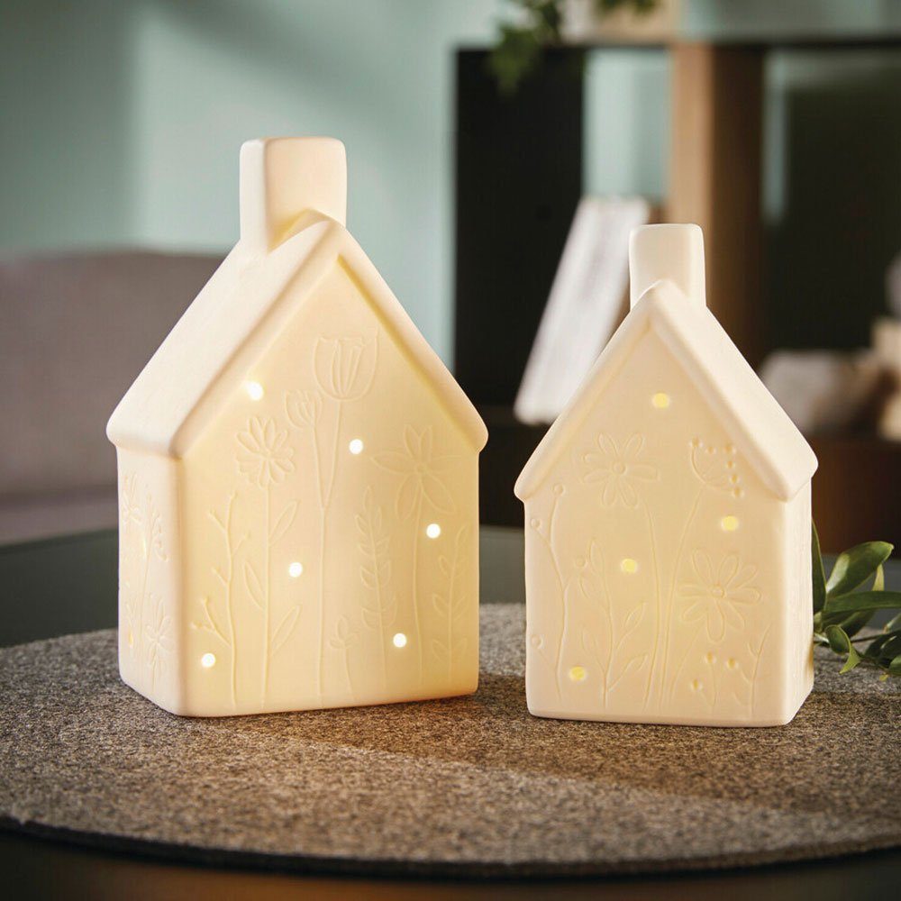 Home-trends24.de Dekofigur LED Haus Blumenwiese Figur Objekt Häuser Porzellan Deko 2er Set (2 St)