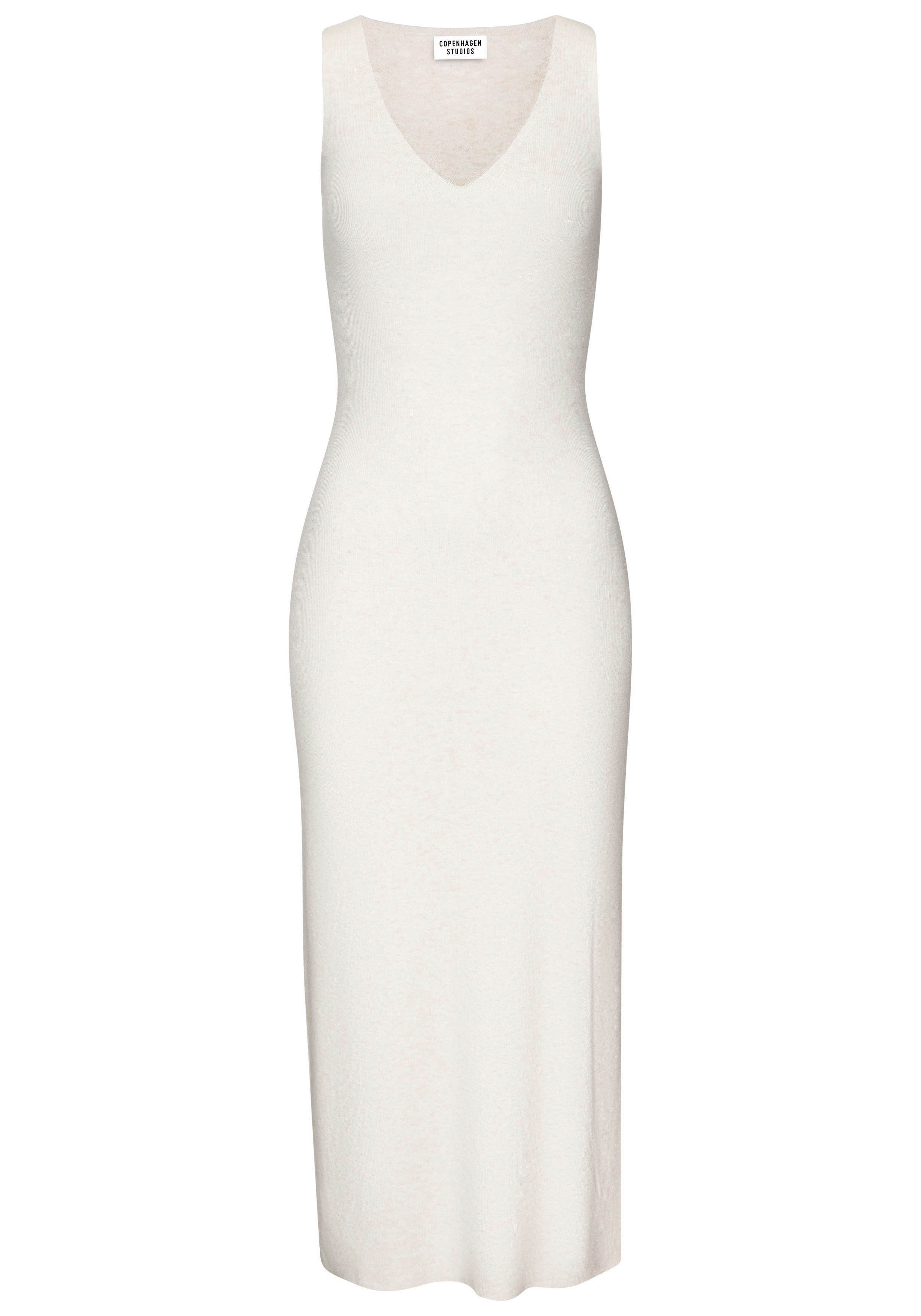 Copenhagen Studios Strickkleid aus hochwertigem Rippstrick, Loungewear. € 79,00