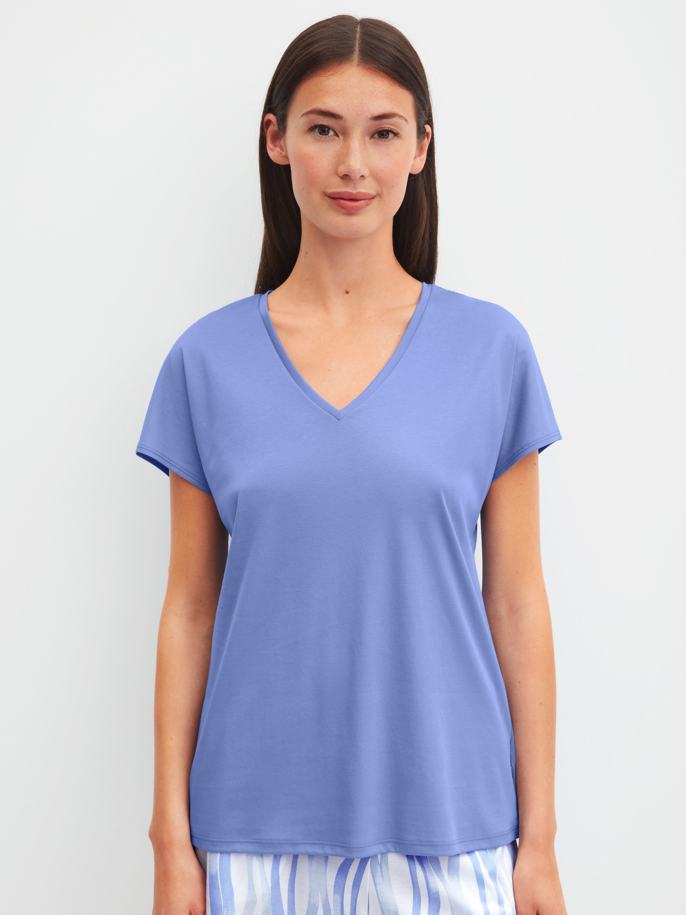 CALIDA Kurzarmshirt Favourites Ocean Damen (1-tlg) extraleichte, weiche Qualität, atmungsaktiv, mit V-Neck