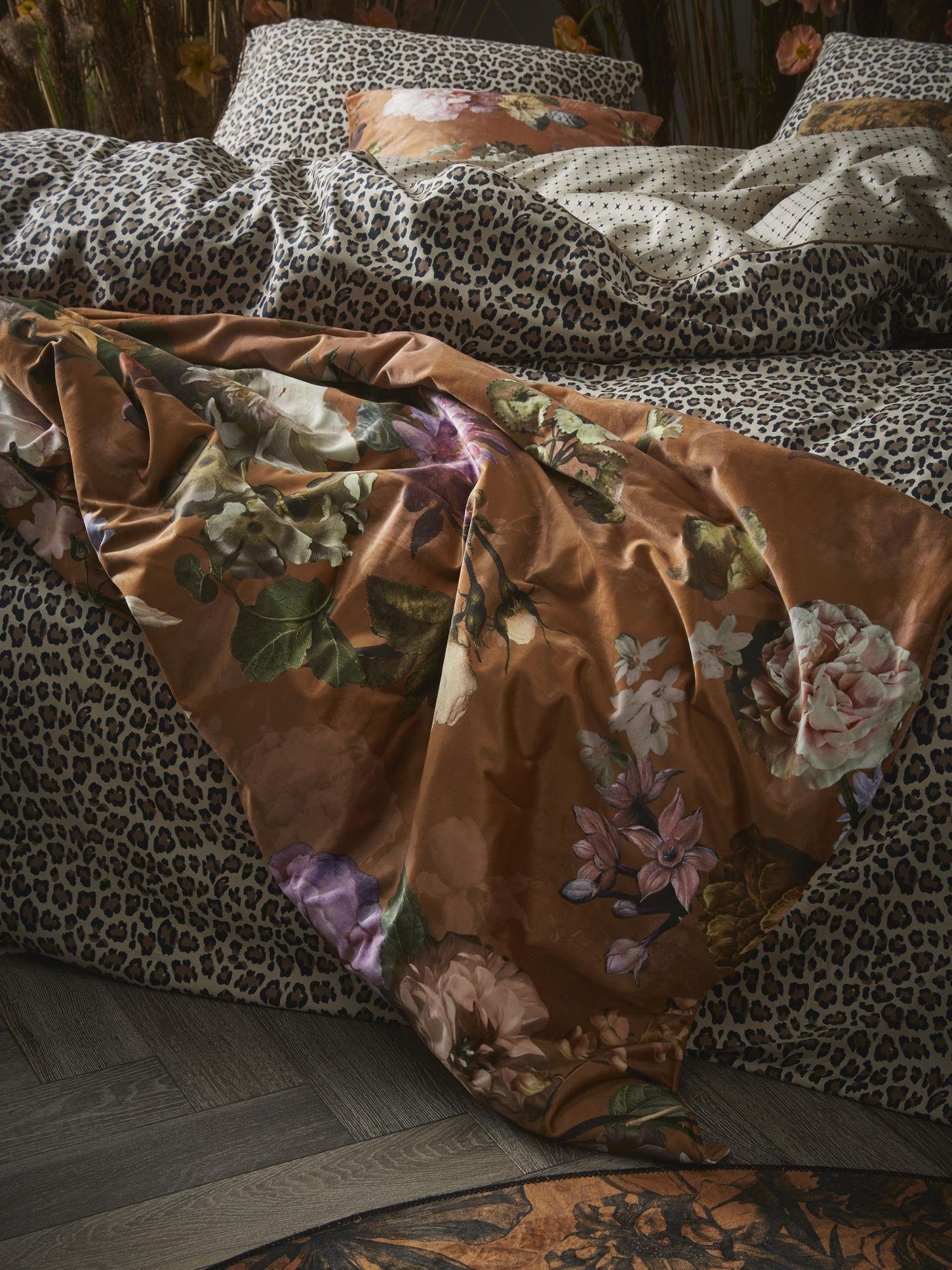 Essenza Tagesdecke Fleur, mit Blumenprint