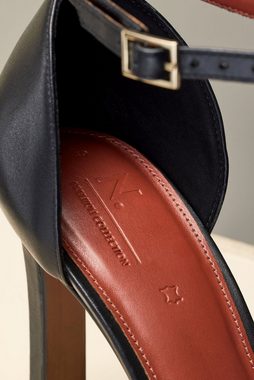 Next Eckige Riemenpumps aus Premium-Leder T-Strap-Sandalette (1-tlg)