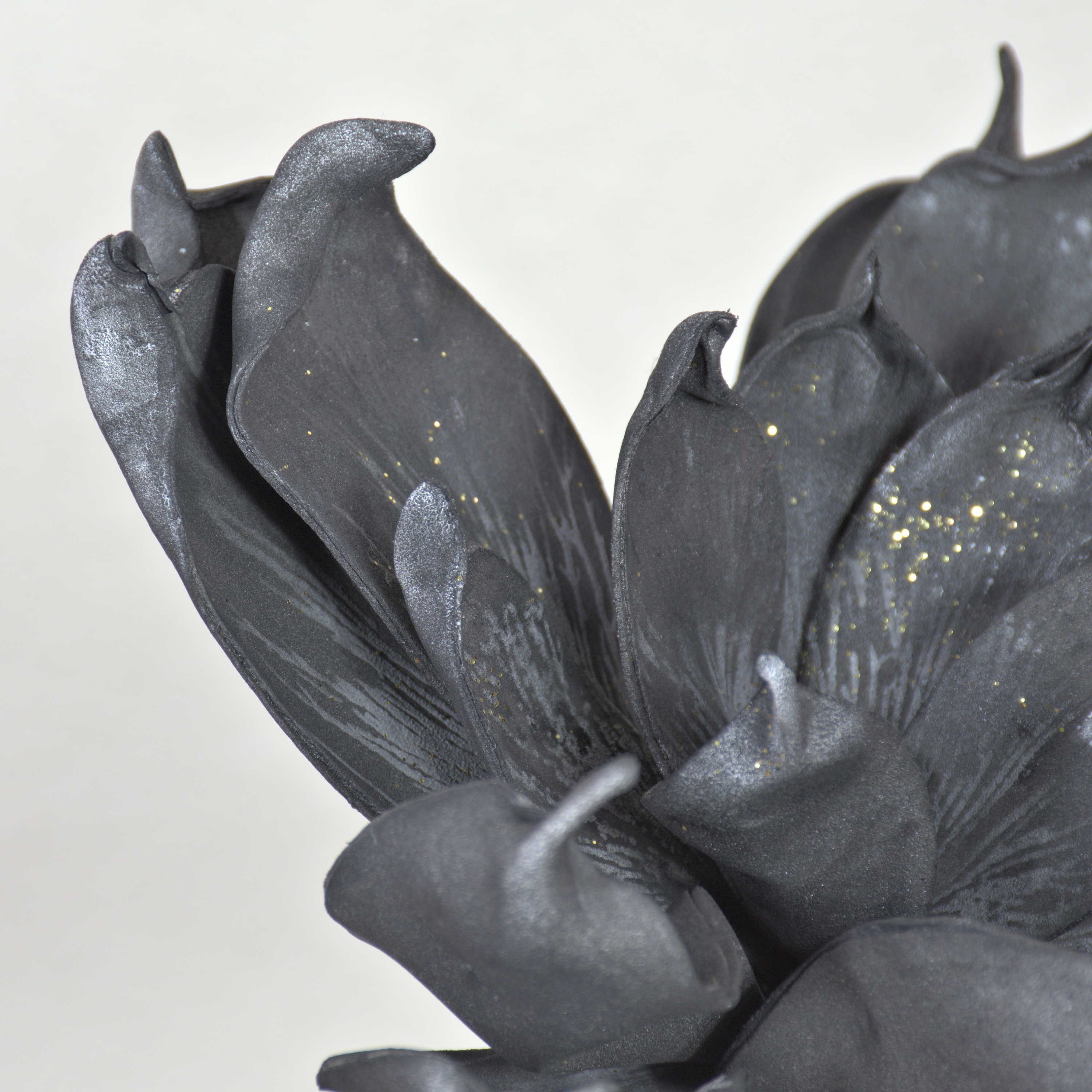 Kunstblume Künstliche Magnolie AMILIE, Glitzer, schwarz, 30cm, Ø26cm Magnolie, artplants, Höhe 30.0 cm – Bild 3 von 4