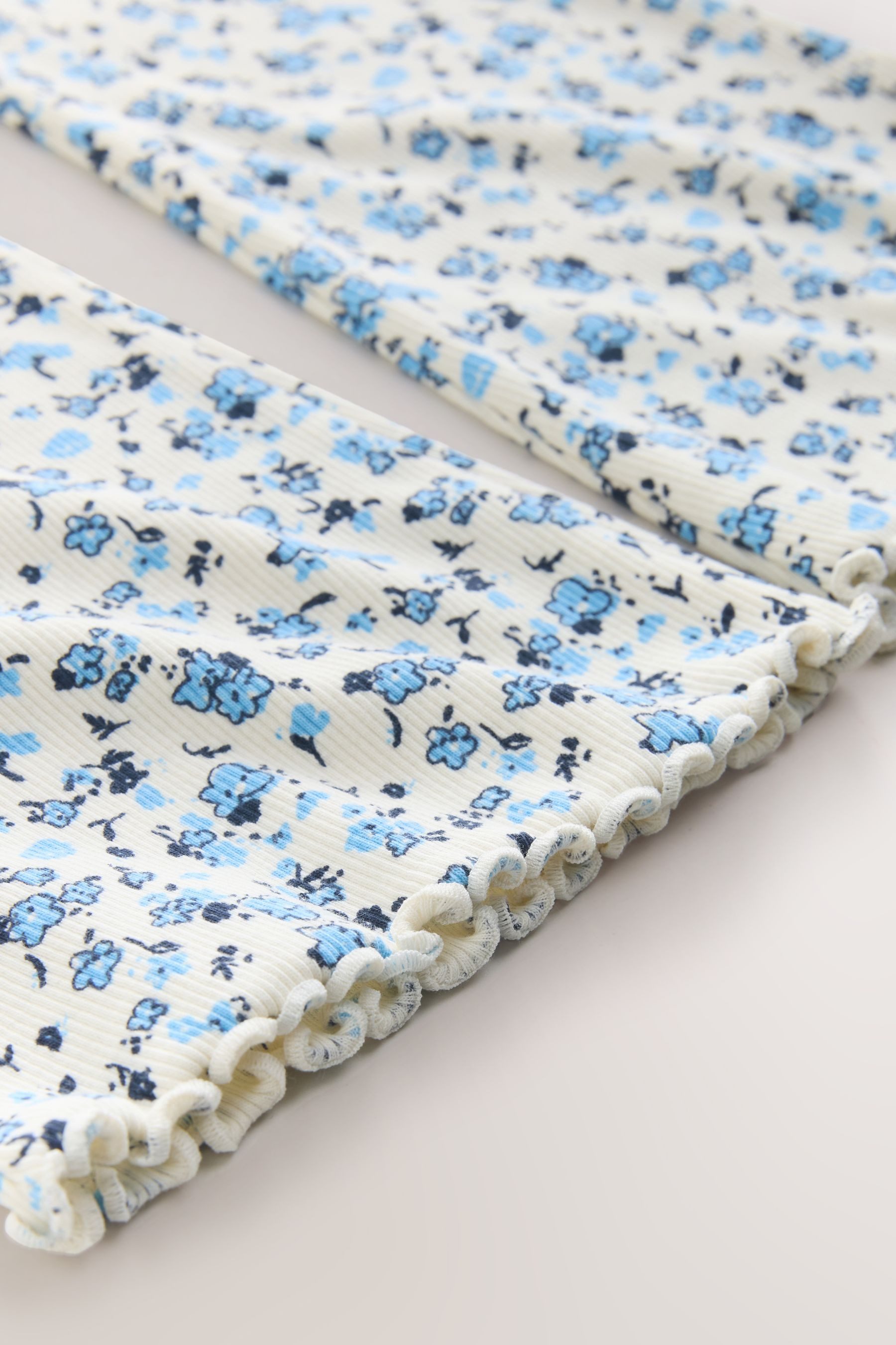 Next Leggings Gerippte Leggings mit ausgestelltem Bein (1-tlg)