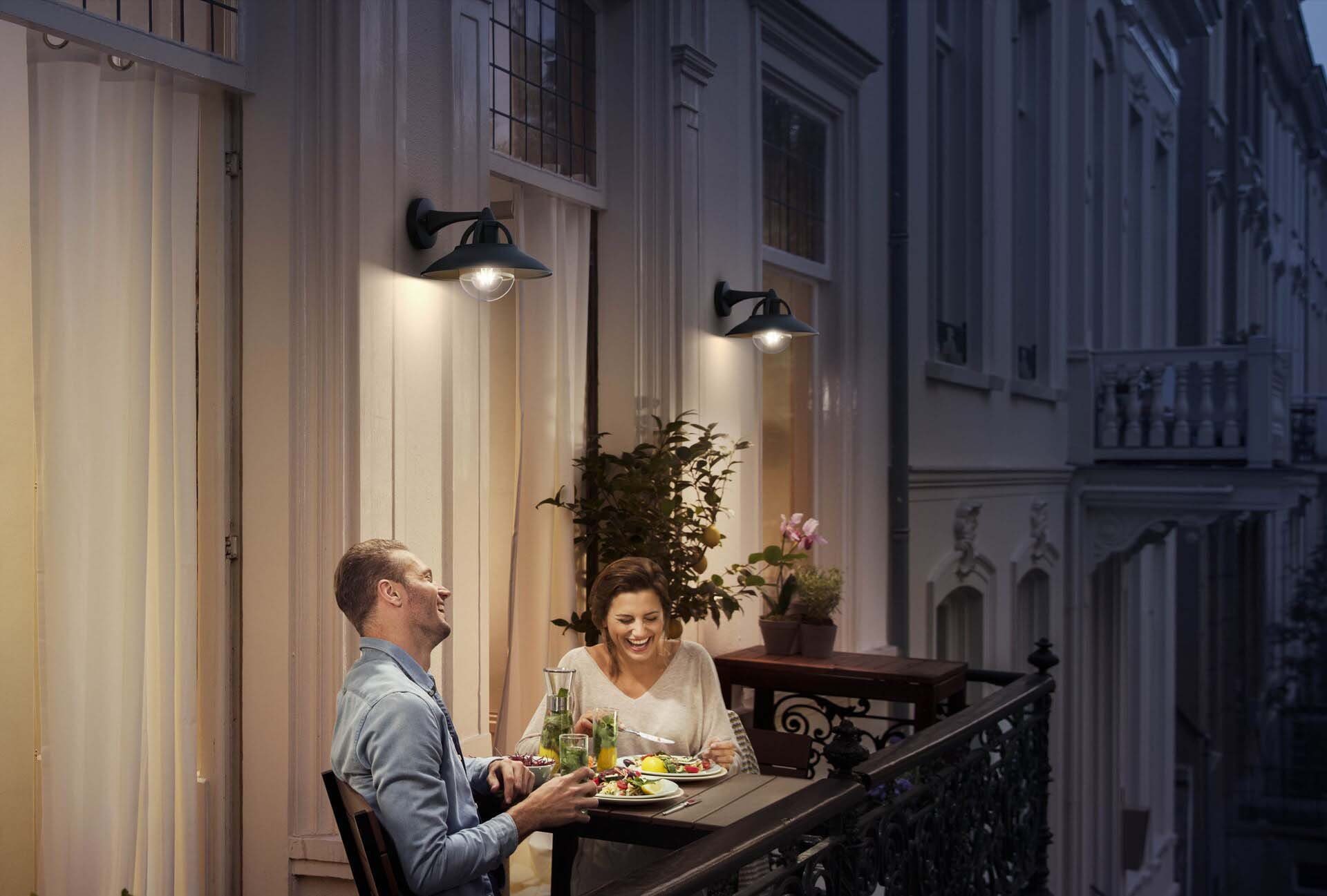 Philips Wandleuchte Cormorant, LED wechselbar, Wandleuchte exkl LM 1x42W  Schwarz, Verschönert Ihren Garten oder Ihre Terrasse