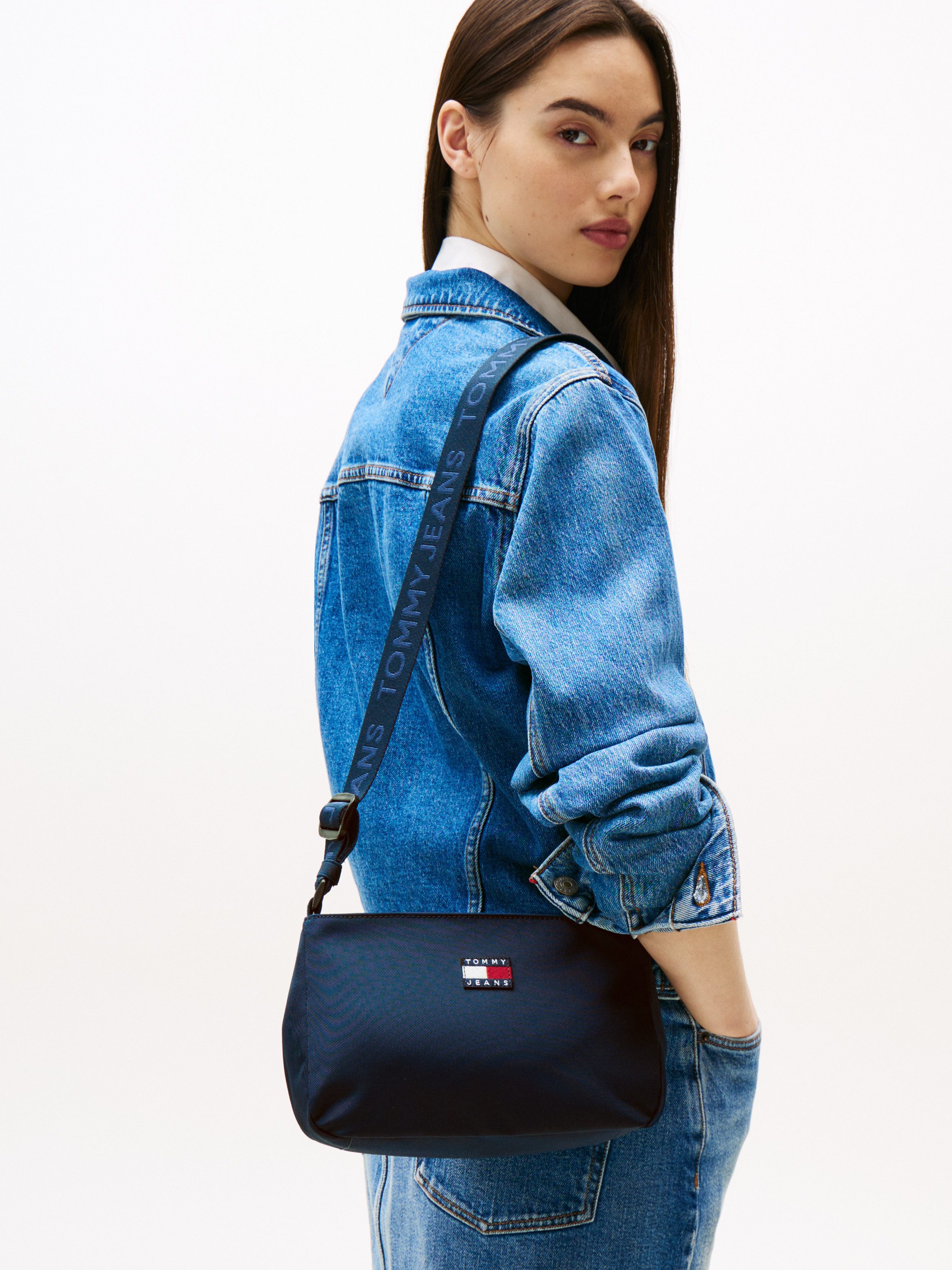 Tommy Jeans Schultertasche TJW DAILY SHOULDER BAG, Damen Umhängetasche, Fre günstig online kaufen