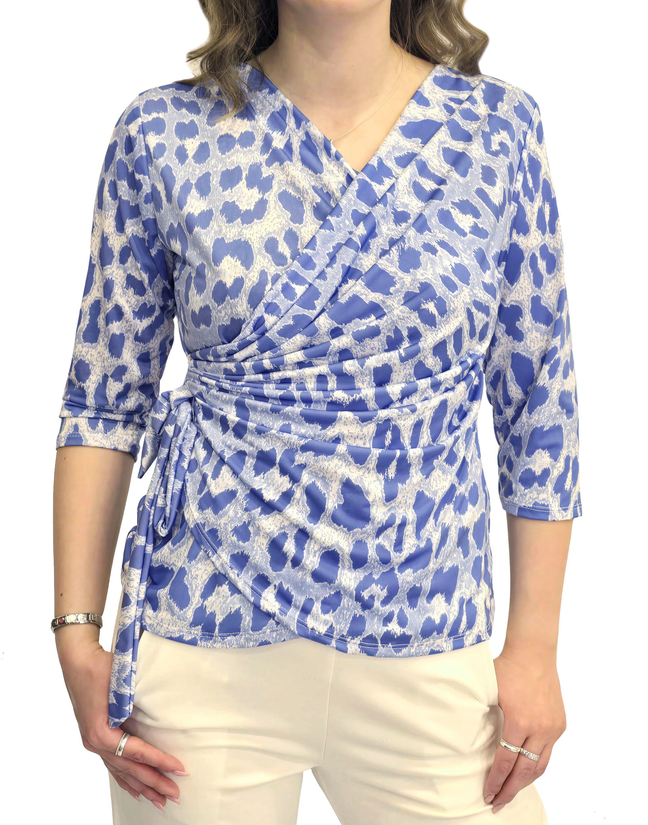 Pink Cherry Blusenshirt mit Leo-Muster in Wickeloptik in verschiedenen Farben