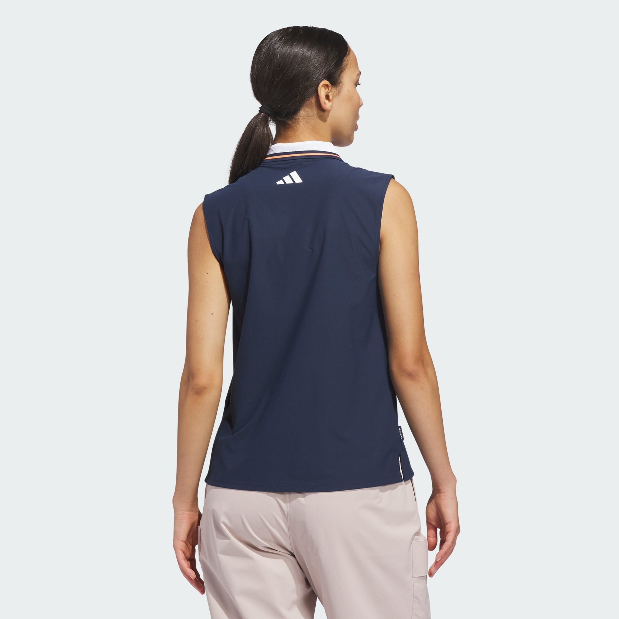 adidas Performance Poloshirt BEYOND THE COURSE TWISTKNIT SLEEVELESS POLOSHIRT (1-tlg)