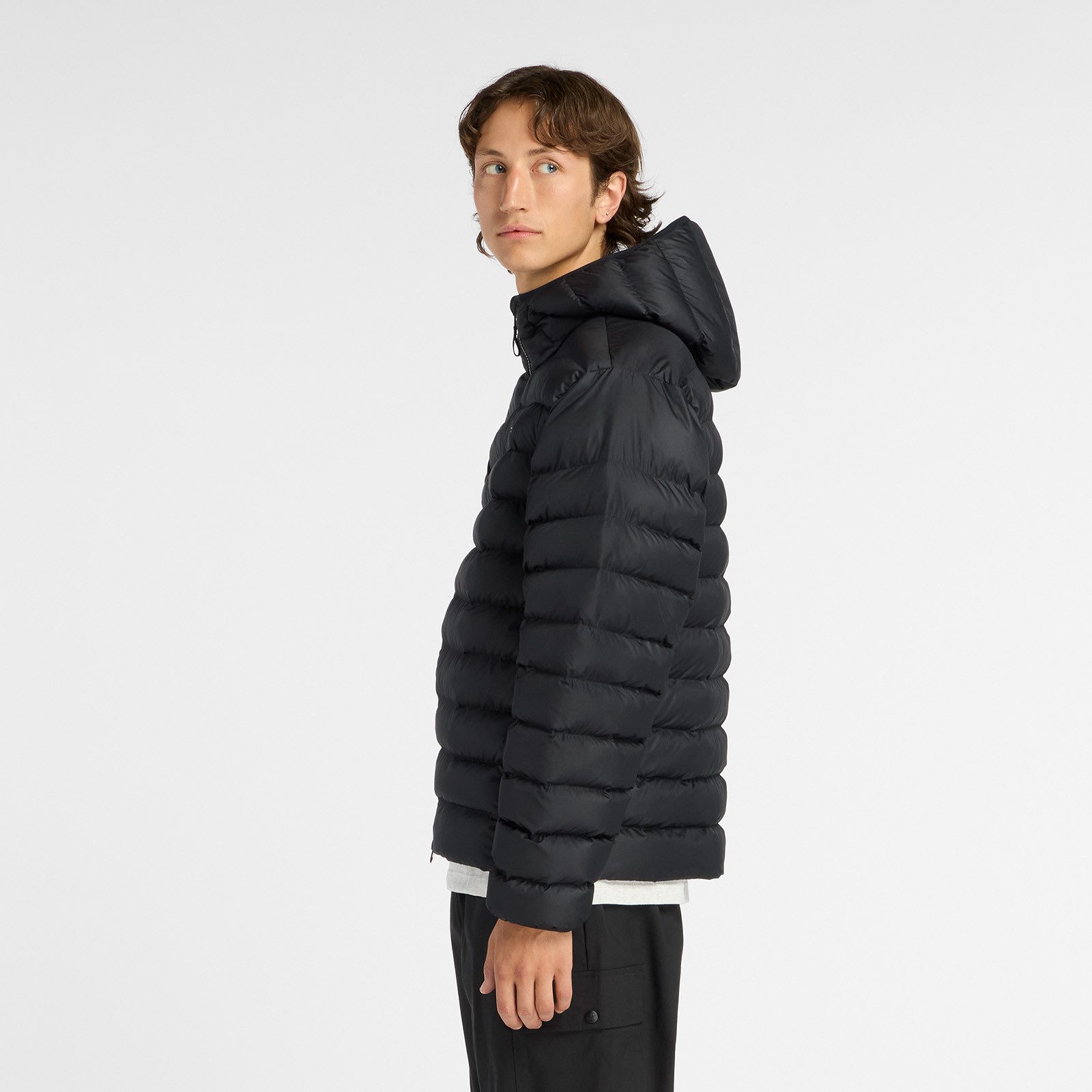 New Balance Steppjacke Hooded Puffer Jacket BLACK Warm gefütterte Übergangsjacke und Winterjacke