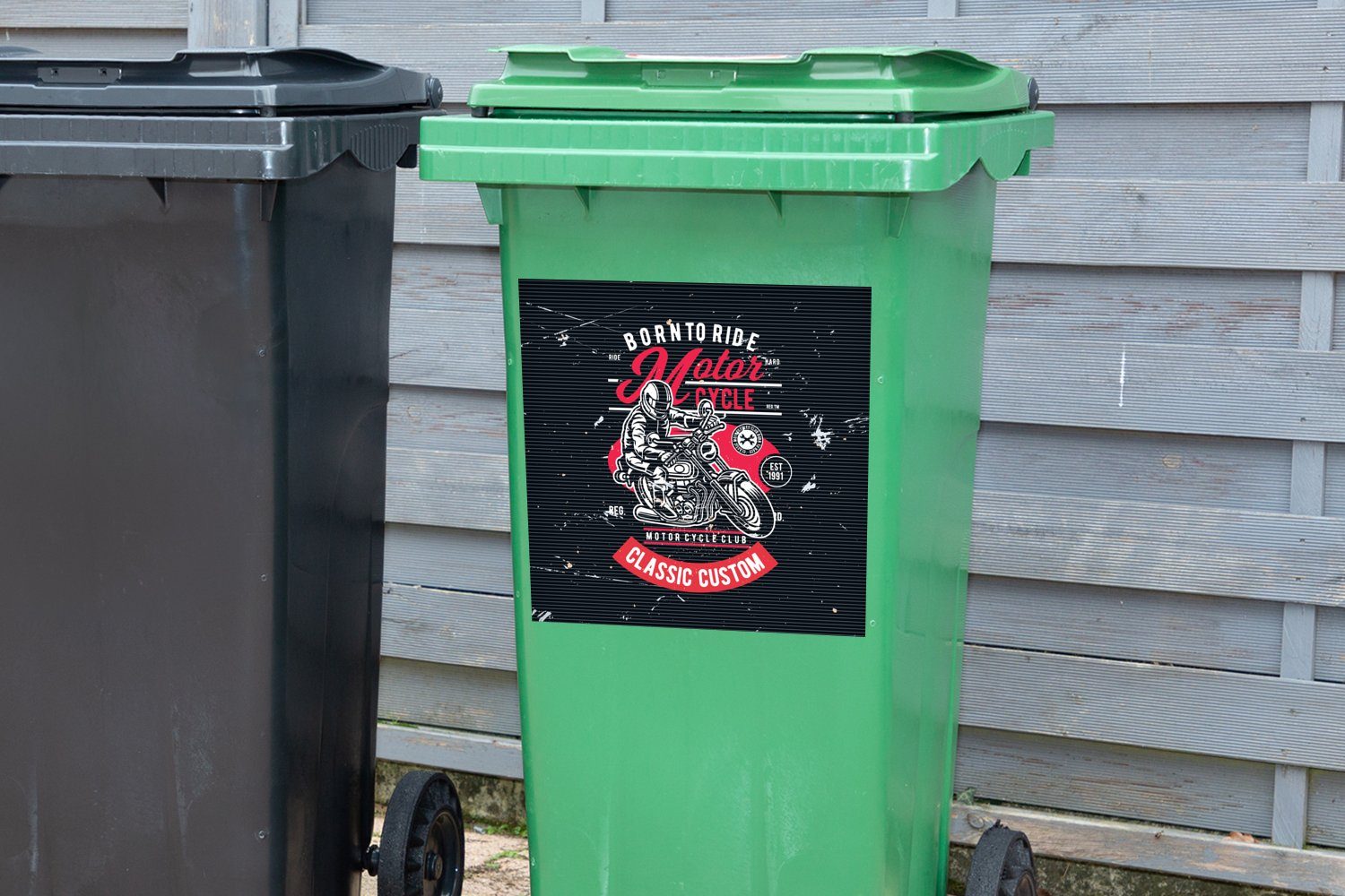 MuchoWow Wandsticker Mancave Container, Sticker, Mülltonne, (1 Mülleimer-aufkleber, - - - Abfalbehälter St), Oldtimer Motorrad Fahrzeuge