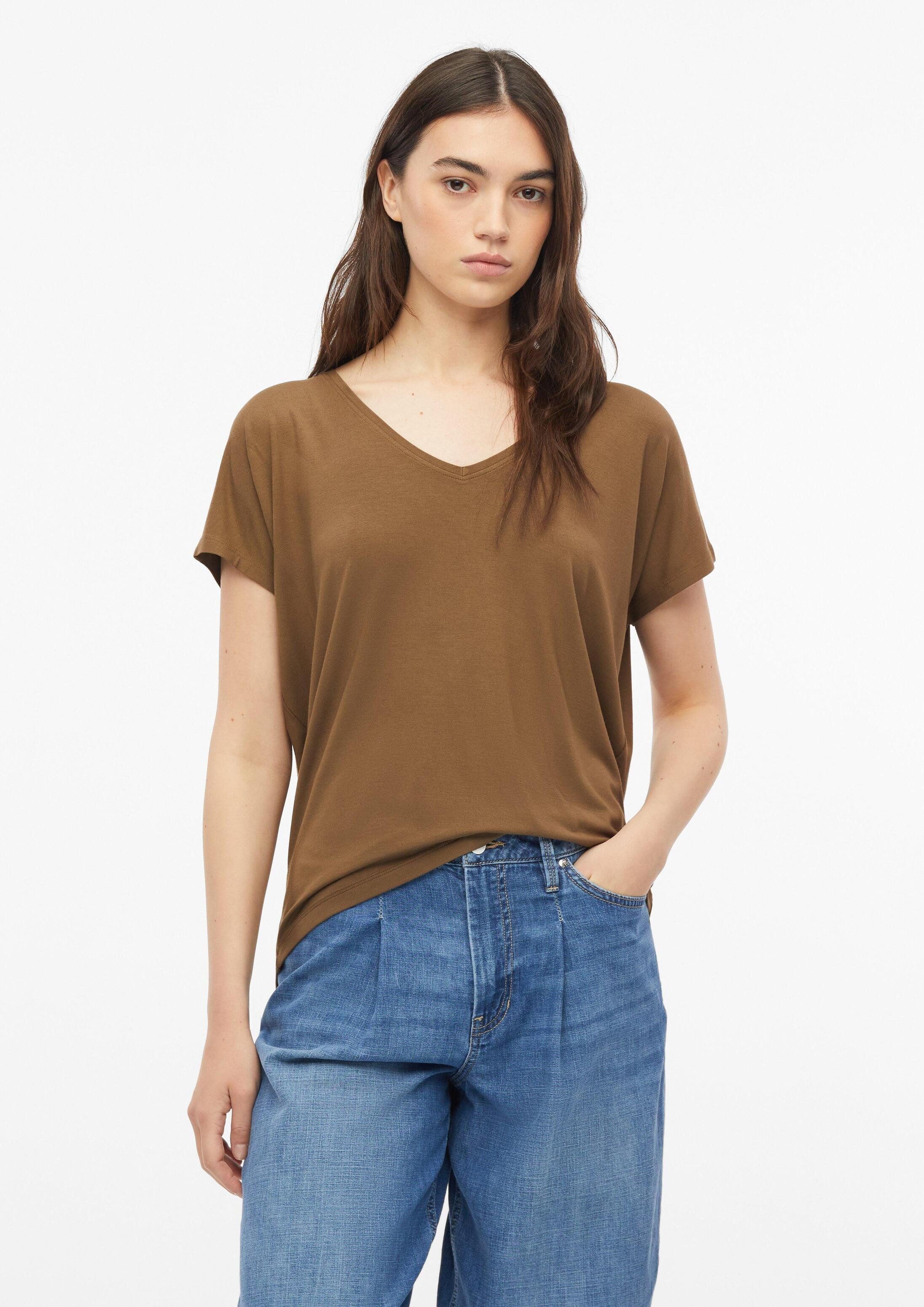 s.Oliver Kurzarmshirt T-Shirt Fließendes Jersey-Shirt mit überschnittenen Schultern