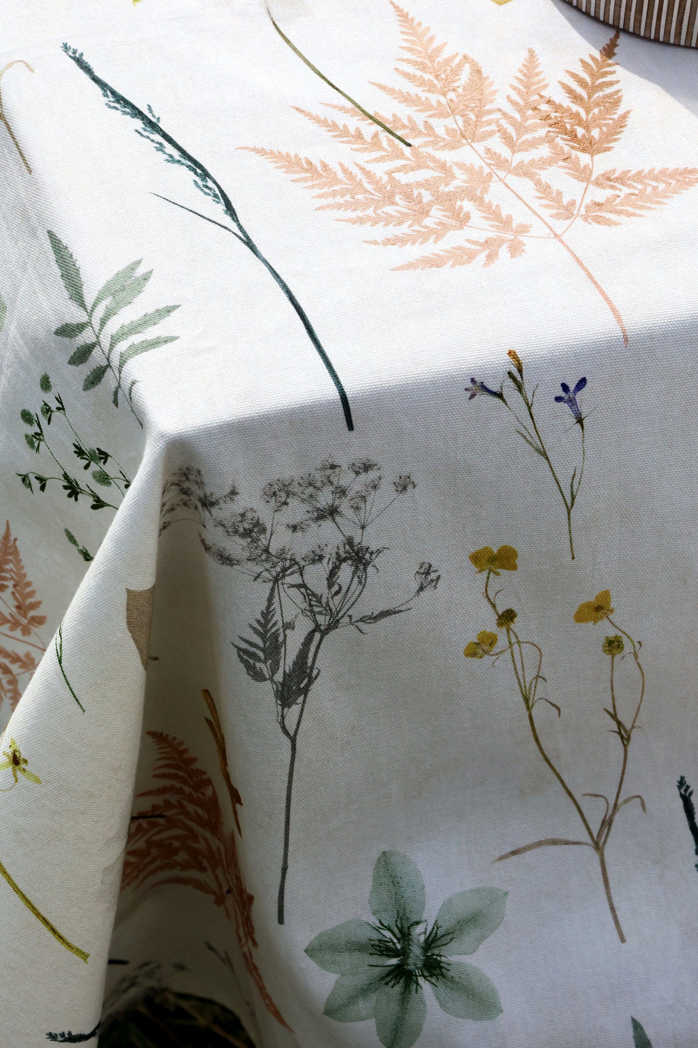 Chic Antique Tischdecke Chic Antique Aix Tischdecke Creme mit Blumendruck