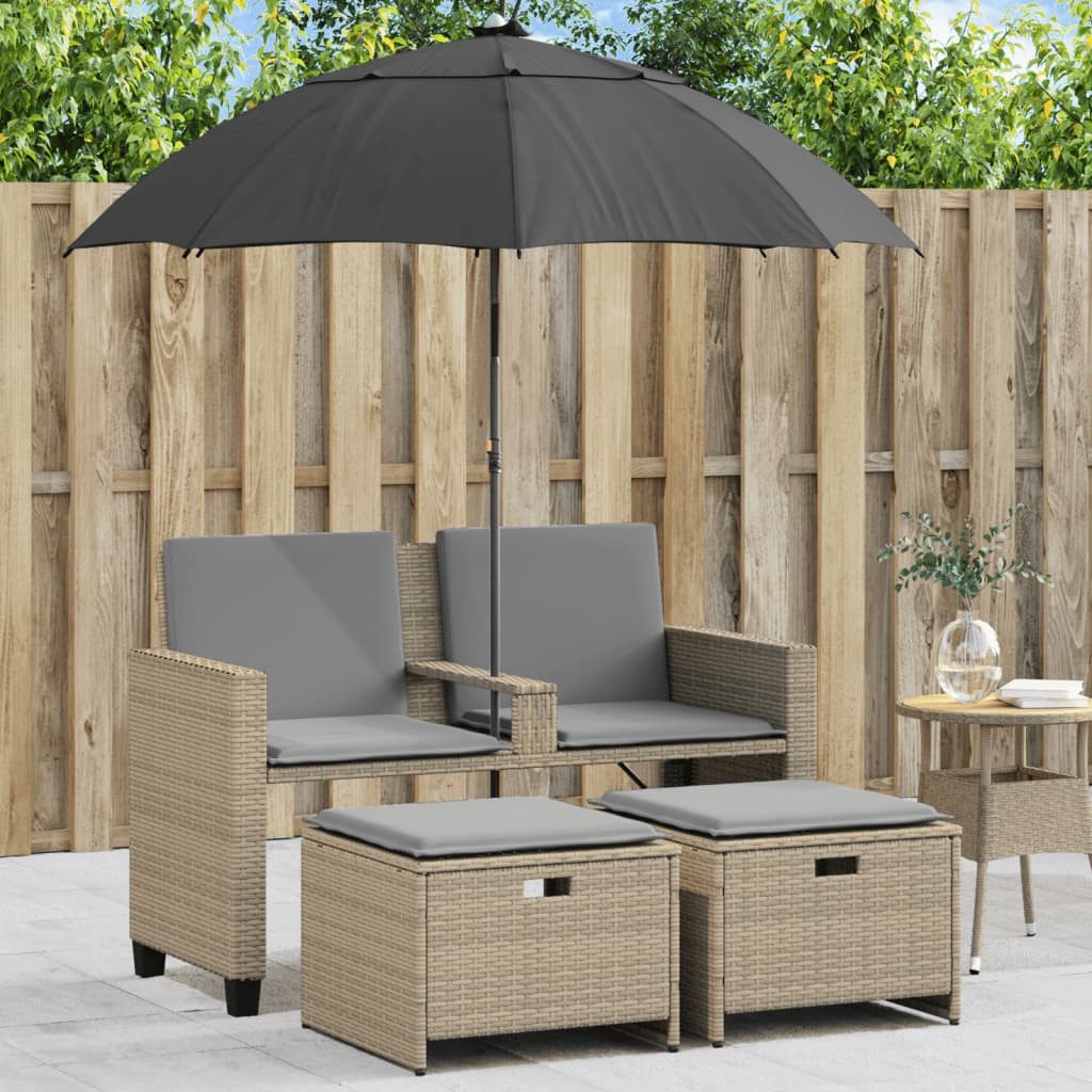 vidaXL Loungesofa Gartensofa 2-Sitzer Sonnenschirm und Hocker Beige Poly-Rattan, 1 Teile