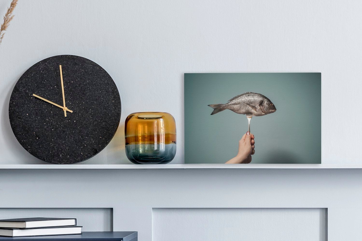einer Aufhängefertig, Leinwandbild Silbergabel, auf 30x20 cm Fisch Wanddeko, (1 Leinwandbilder, Wandbild OneMillionCanvasses® St),