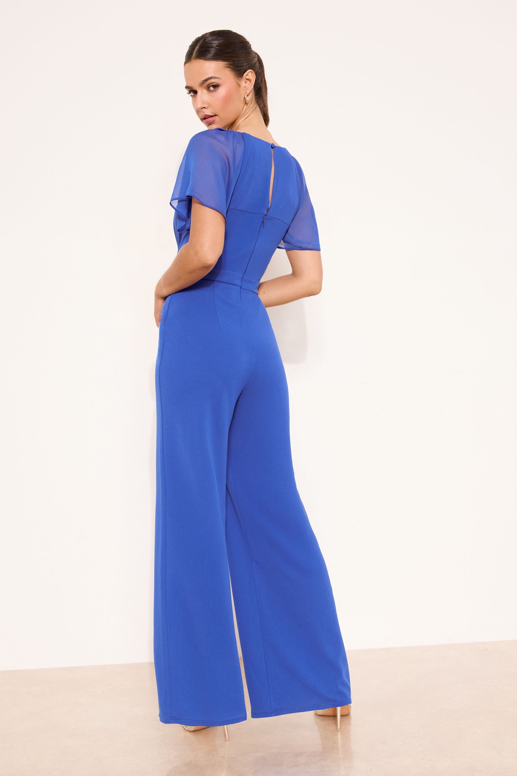 LIPSY Jumpsuit Lipsy Jumpsuit mit Chiffon-Flatterärmeln, Regular (1-tlg)