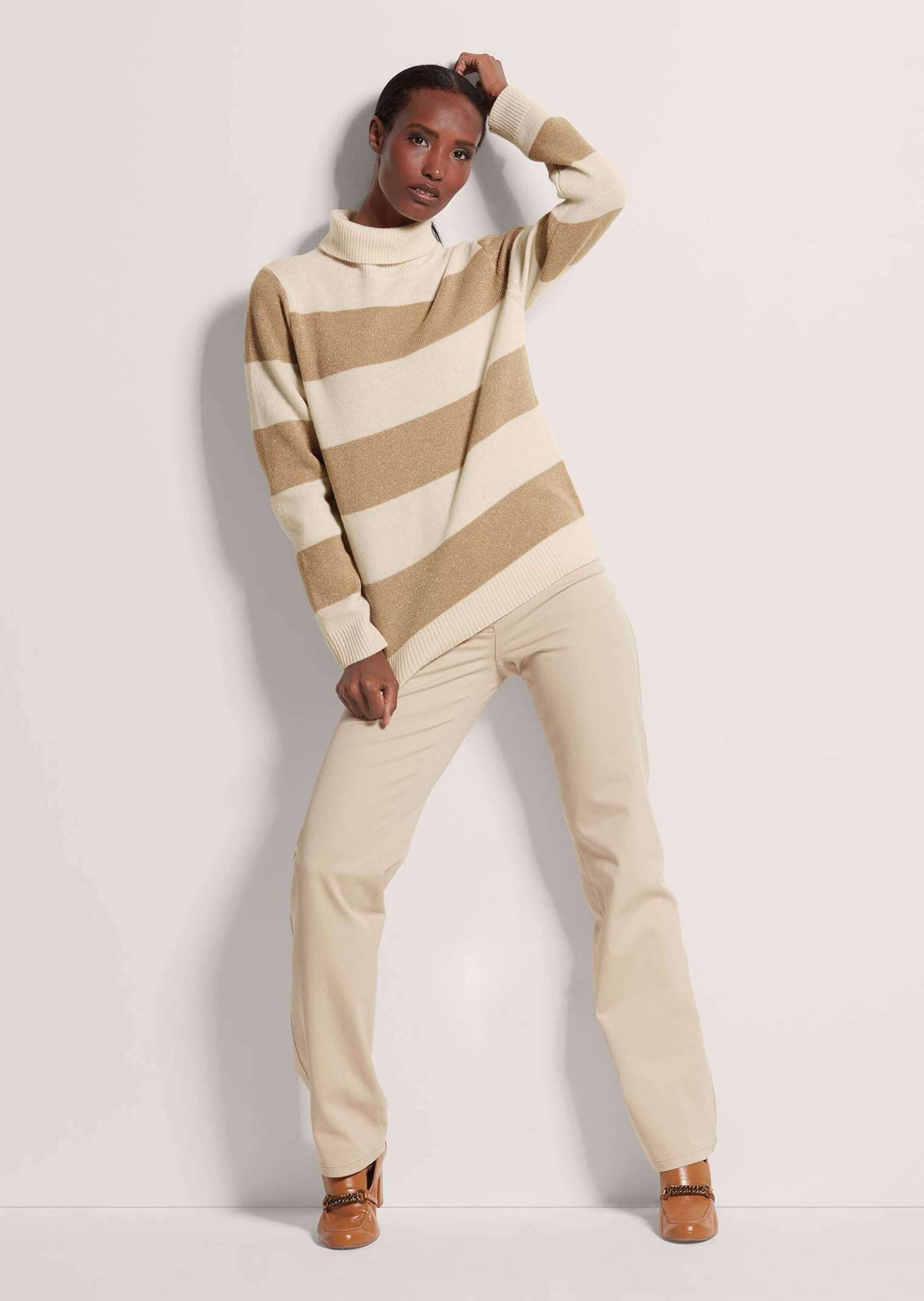 MADELEINE Strickpullover Blockstreifen-Pullover mit Stehkragen Gestreiftes Design mit modernem Rollkragen