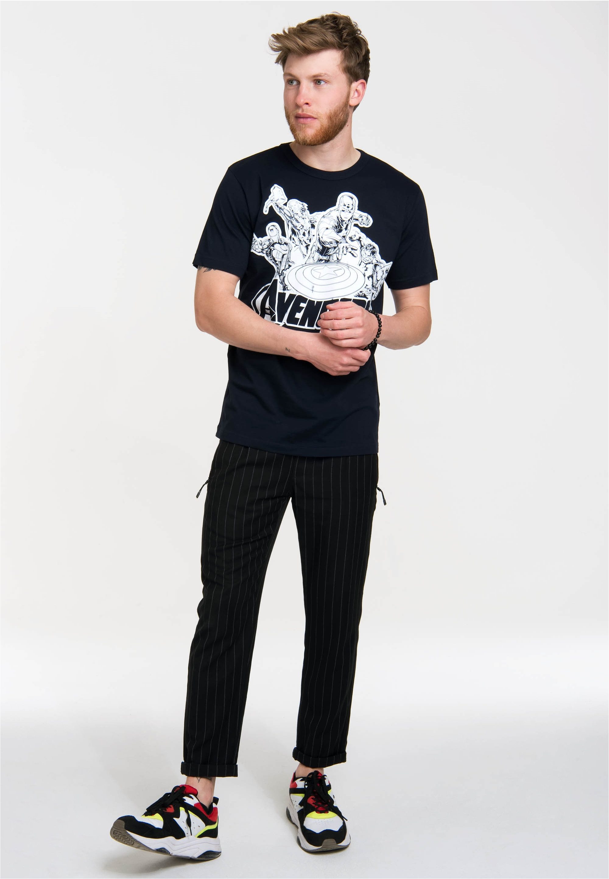 LOGOSHIRT T-Shirt Avengers - Marvel - Heroes United mit auffälligem Print