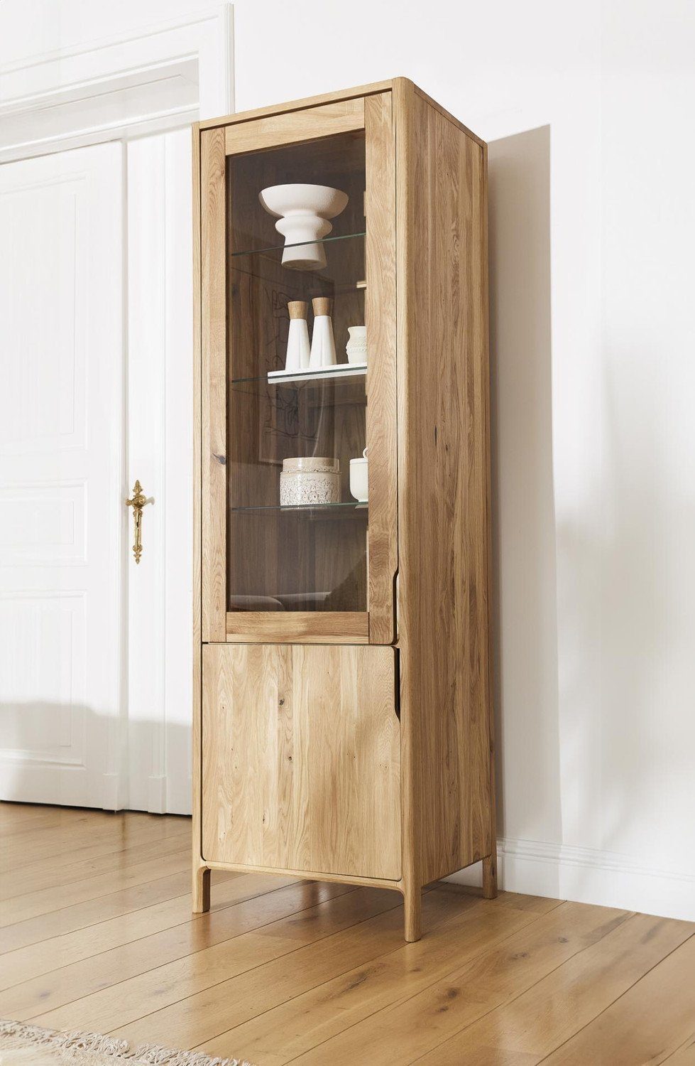 Natur24 Highboard Vitrine Swig aus Wildeiche massiv geölt 59x188 mit 1 Tür und 1 Glastür