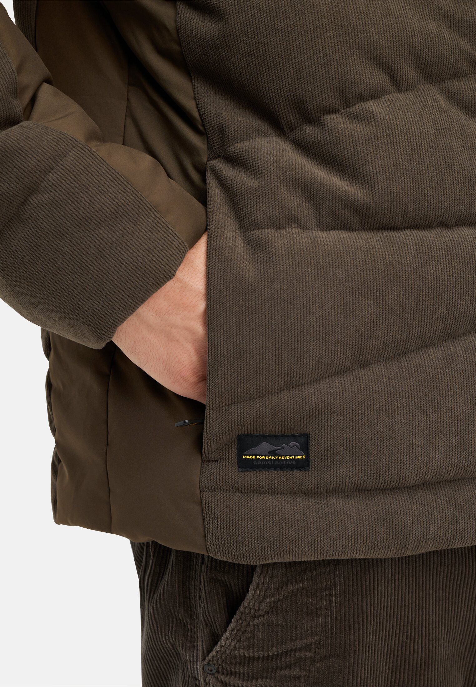 camel active Steppjacke mit abnehmbarer Kapuze Langarm Markenlogo
