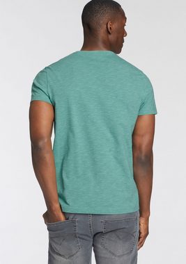 Bruno Banani T-Shirt Mit Doppelkragen und Zierbrusttasche