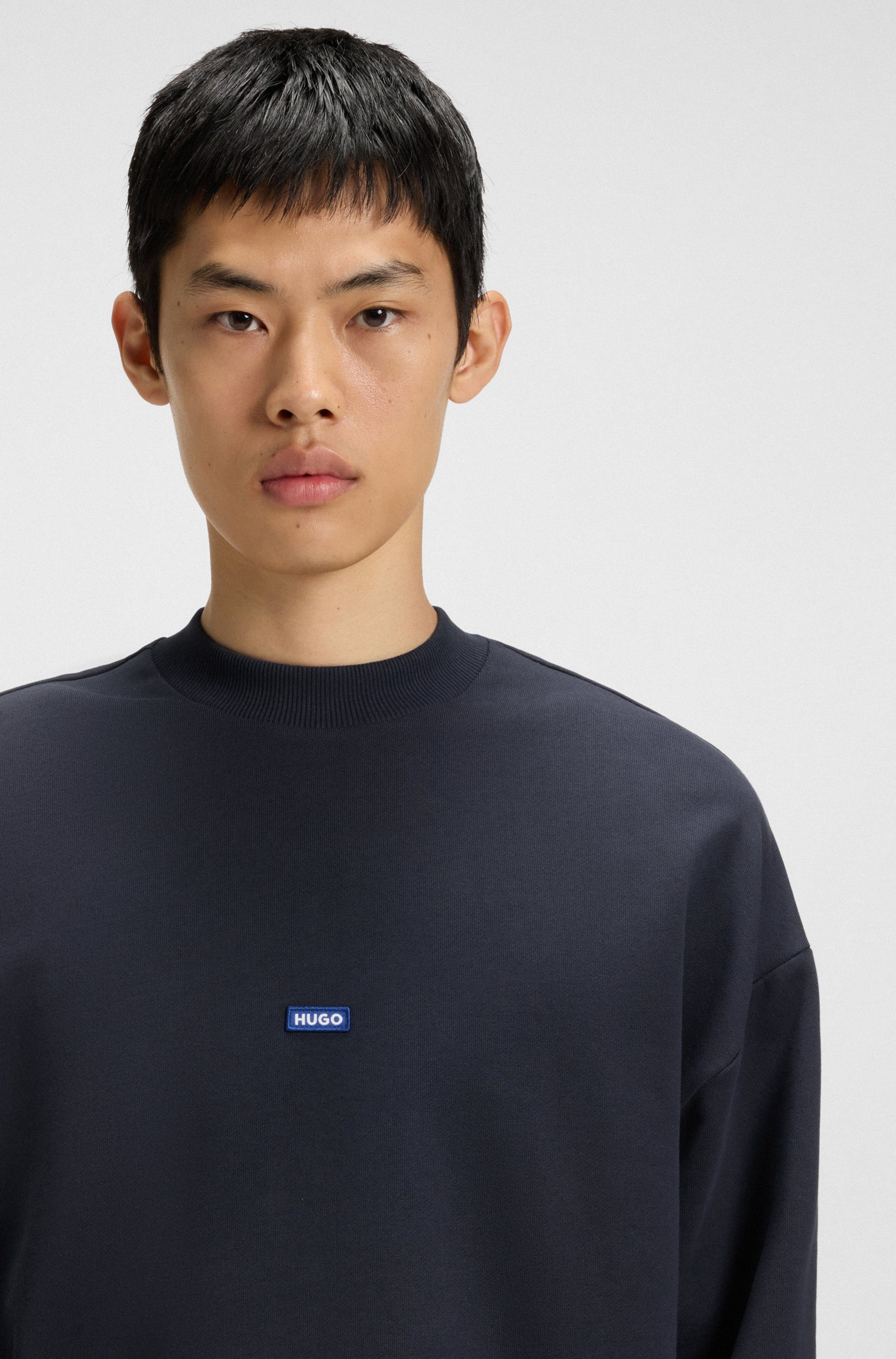 HUGO Blue Sweatshirt Nedro Rundhalsausschnitt, Regular Fit, Logo-Patch günstig online kaufen