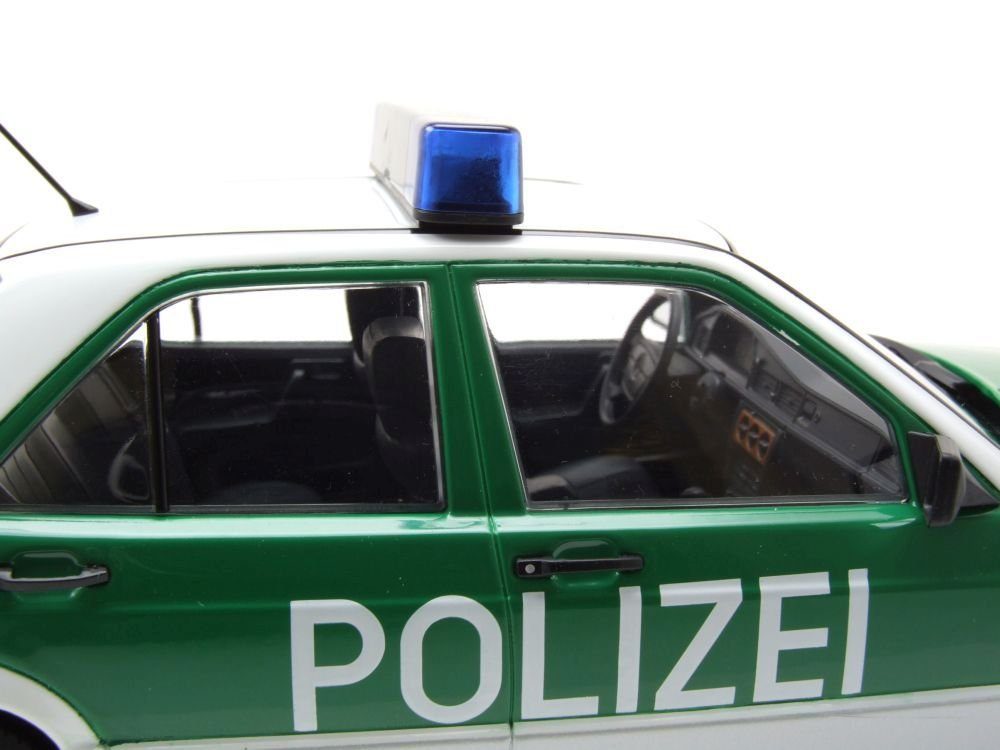 Triple9 Modellauto Mercedes 190 W201 Polizei 1993 grün weiß, Maßstab 1:18