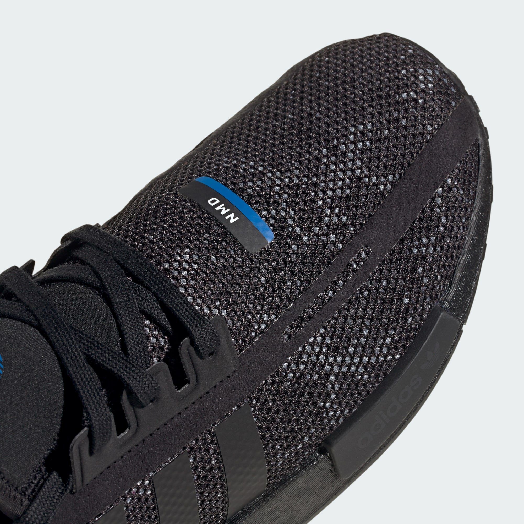 Originals / SCHUH Black adidas NMD_R1 Carbon / Five Core Grey Sneaker