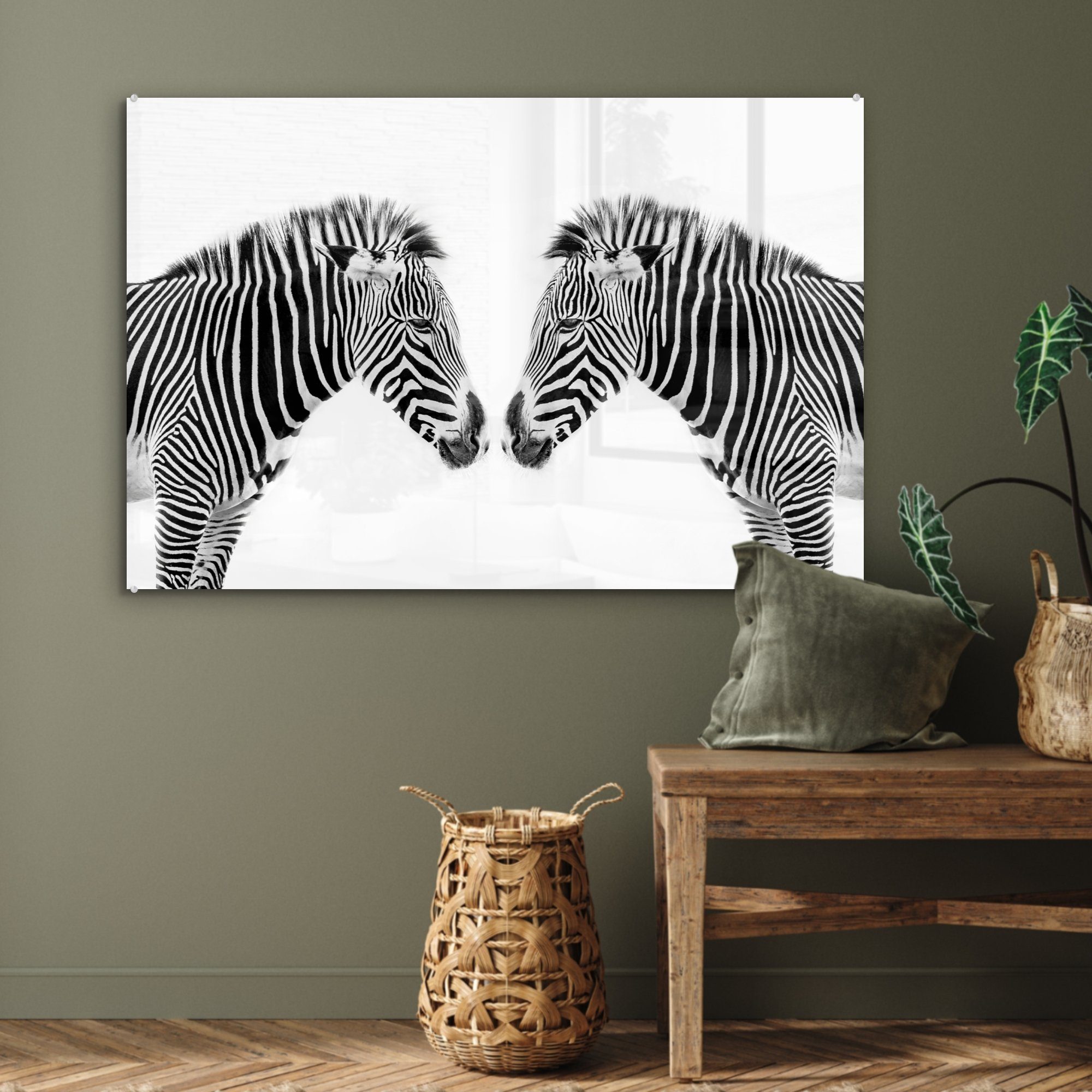 weißem Hintergrund, Schlafzimmer MuchoWow auf Gespiegeltes St), (1 Wohnzimmer Acrylglasbilder & Acrylglasbild Zebra
