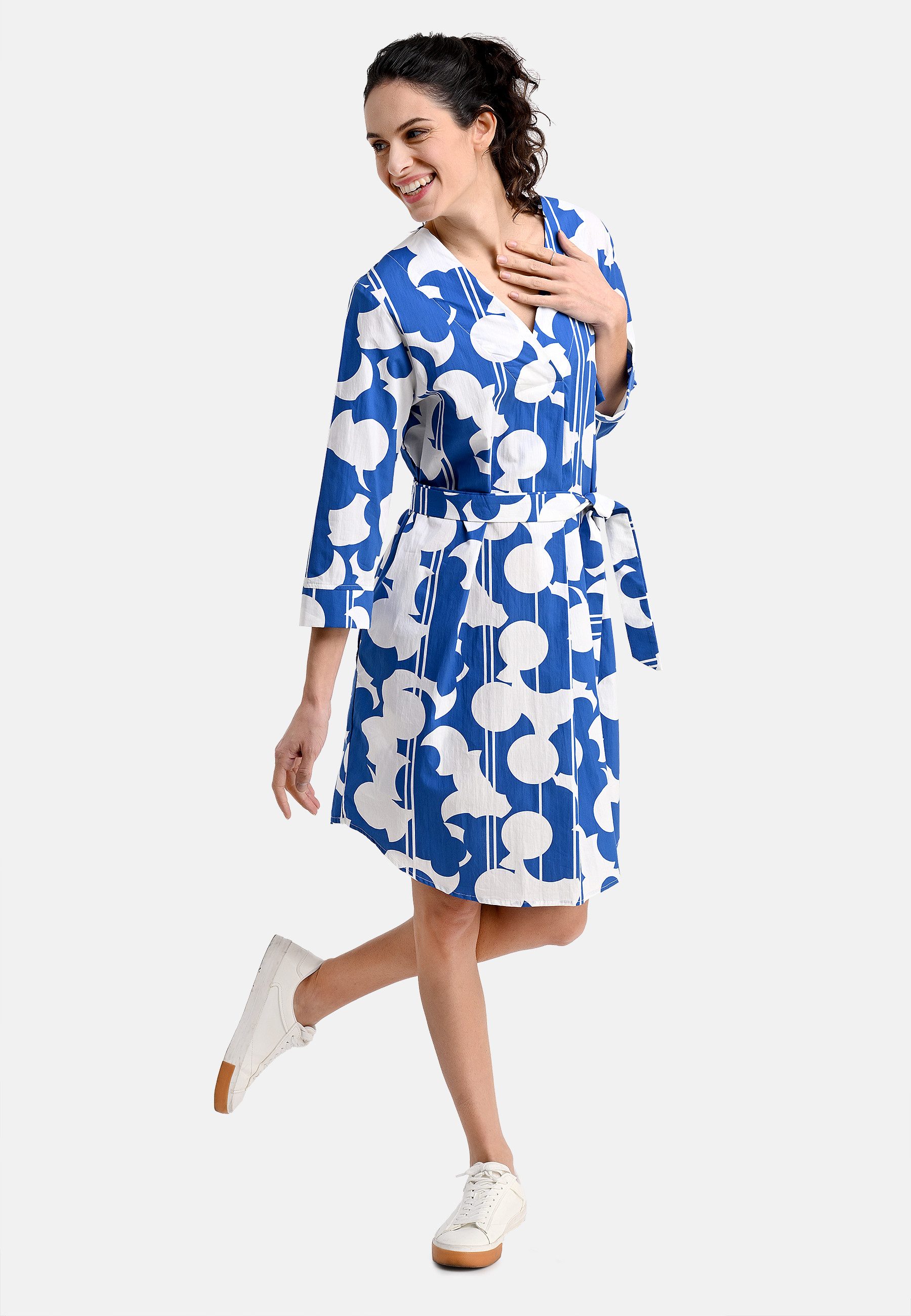 Midikleid Blusenkleid mit Grafik-Print in Blau/Weiß