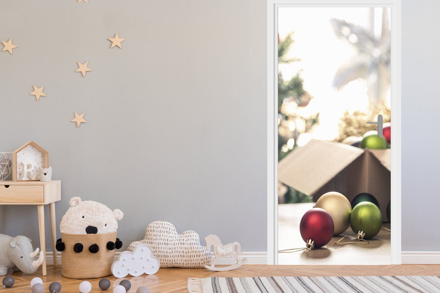 Hintergrund, einem Matt, mit cm St), Der für bedruckt, Weihnachtsbaum MuchoWow im (1 Fototapete Tür, Türaufkleber, Weihnachtsschmuck 75x205 Türtapete