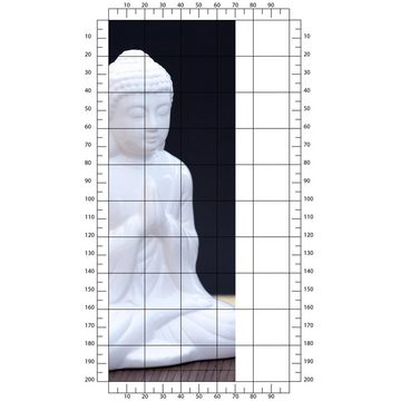 wandmotiv24 Türtapete Weiße Figur in Meditationshaltung, glatt, Fototapete, Wandtapete, Motivtapete, matt, selbstklebende Dekorfolie