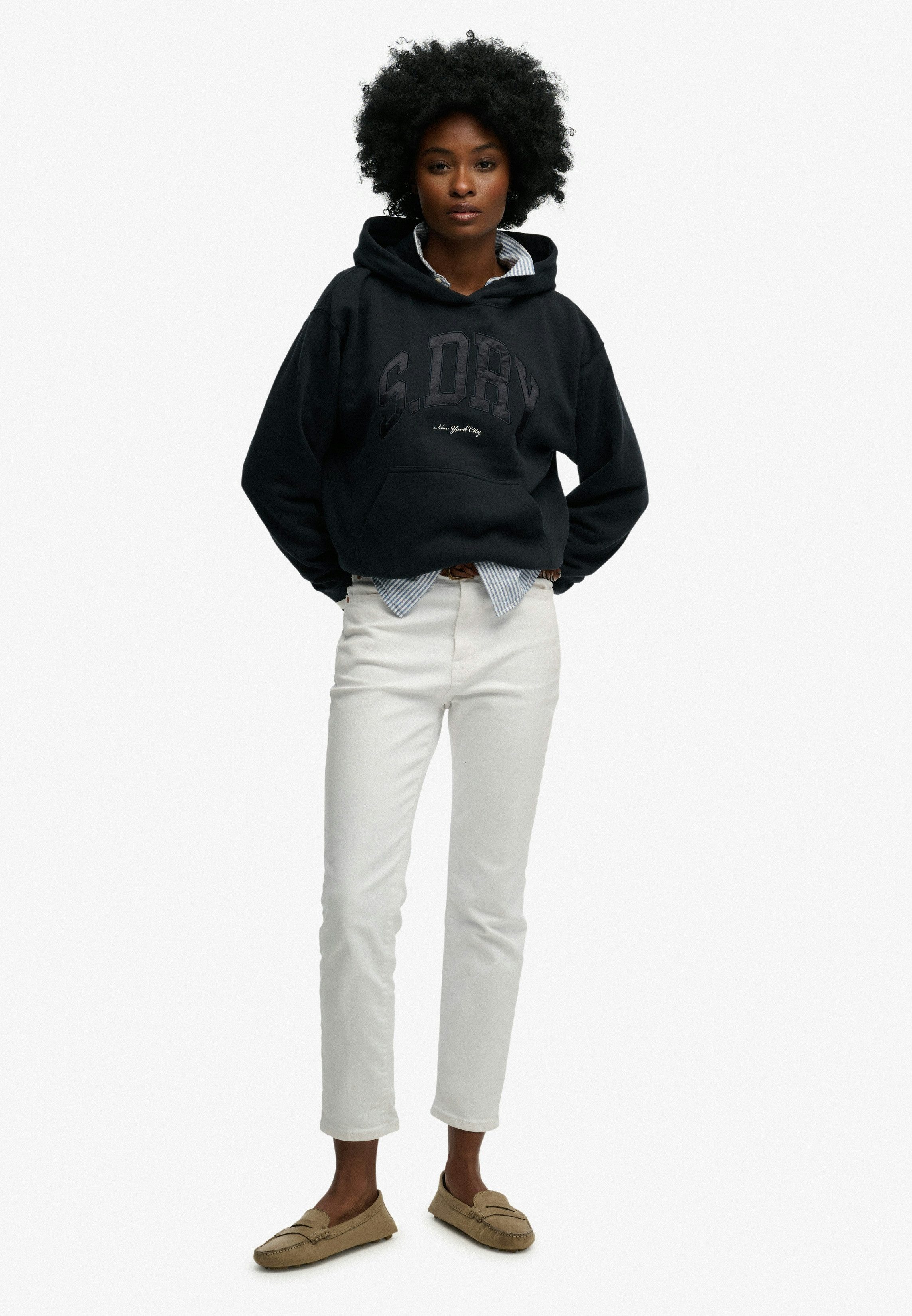 Superdry Kapuzensweatshirt COUNTRY CLUB VARSITY HOOD besondere Stickerei in günstig online kaufen