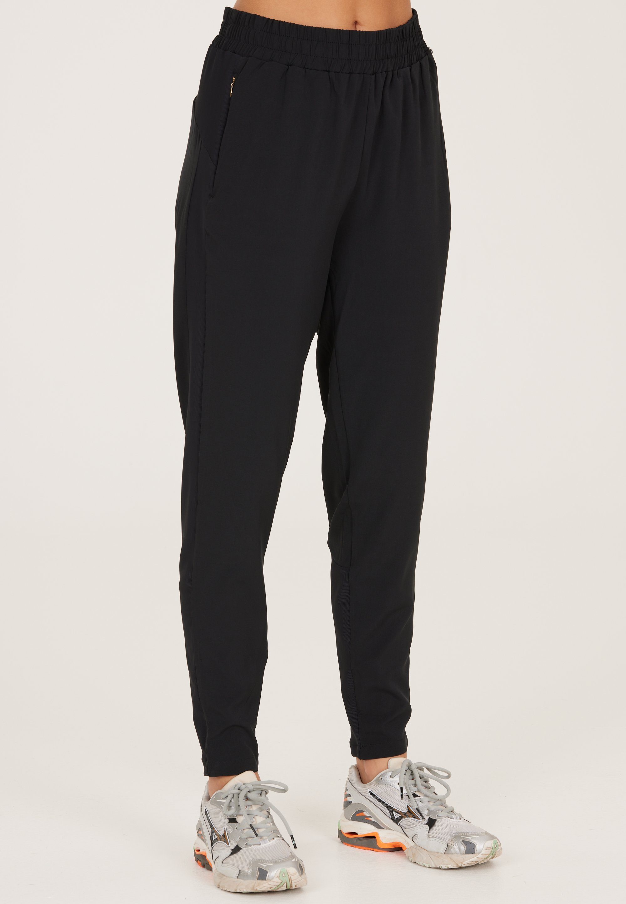 ATHLECIA Sweathose Timmie mit praktischem Dehnbund günstig online kaufen