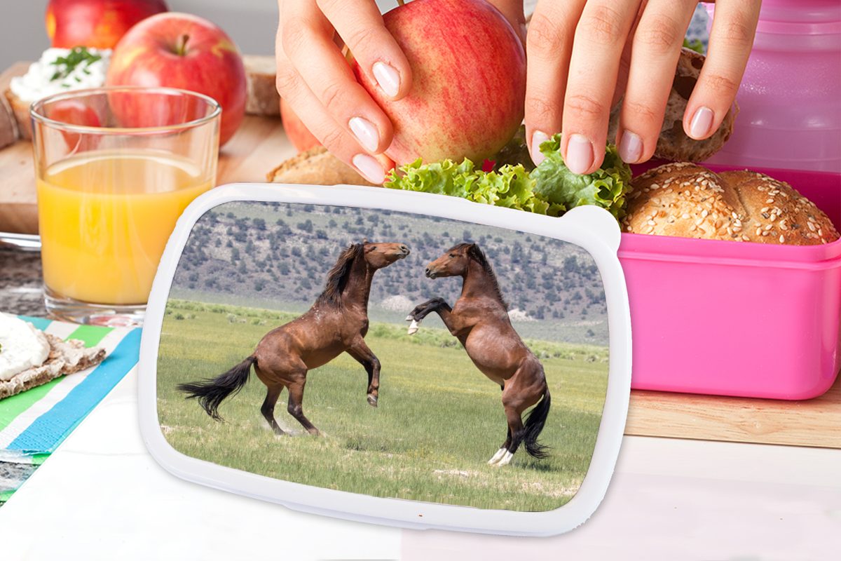 MuchoWow Lunchbox Zwei kämpfende Mustang-Pferde, Brotdose (2-tlg), Kunststoff, Mädchen, für Kunststoff Snackbox, Erwachsene, Brotbox Kinder, rosa