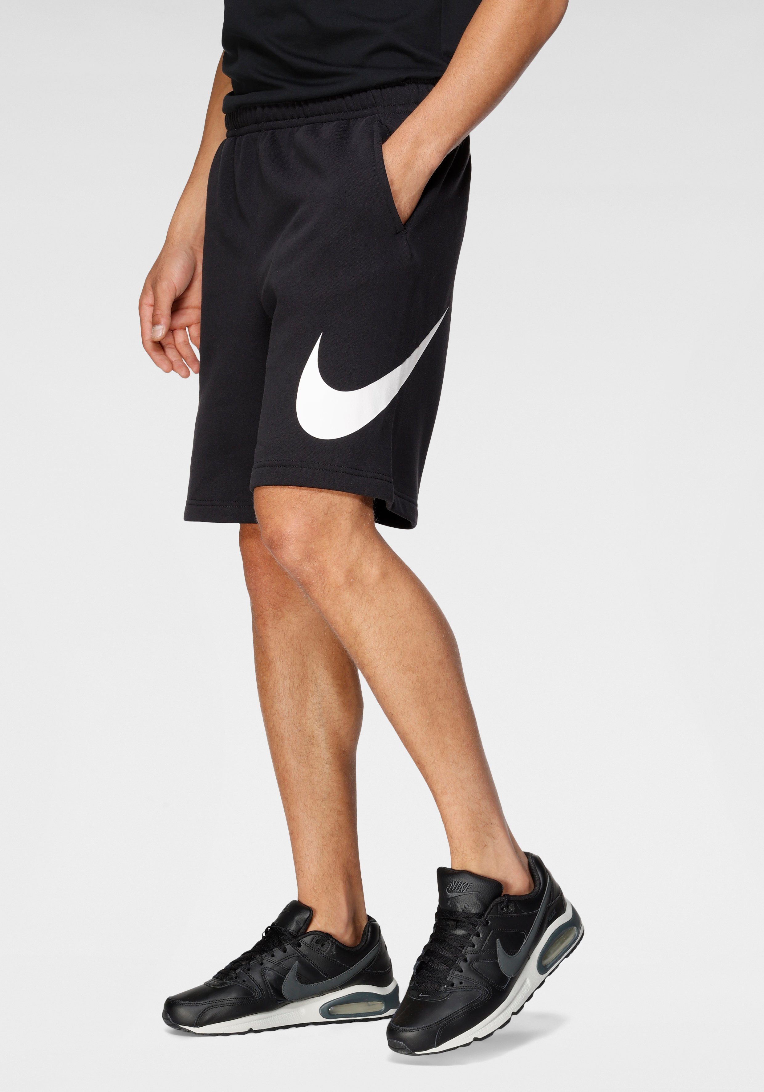 Nike Sportswear Shorts CLUB MEN'S GRAPHIC SHORTS schwarz