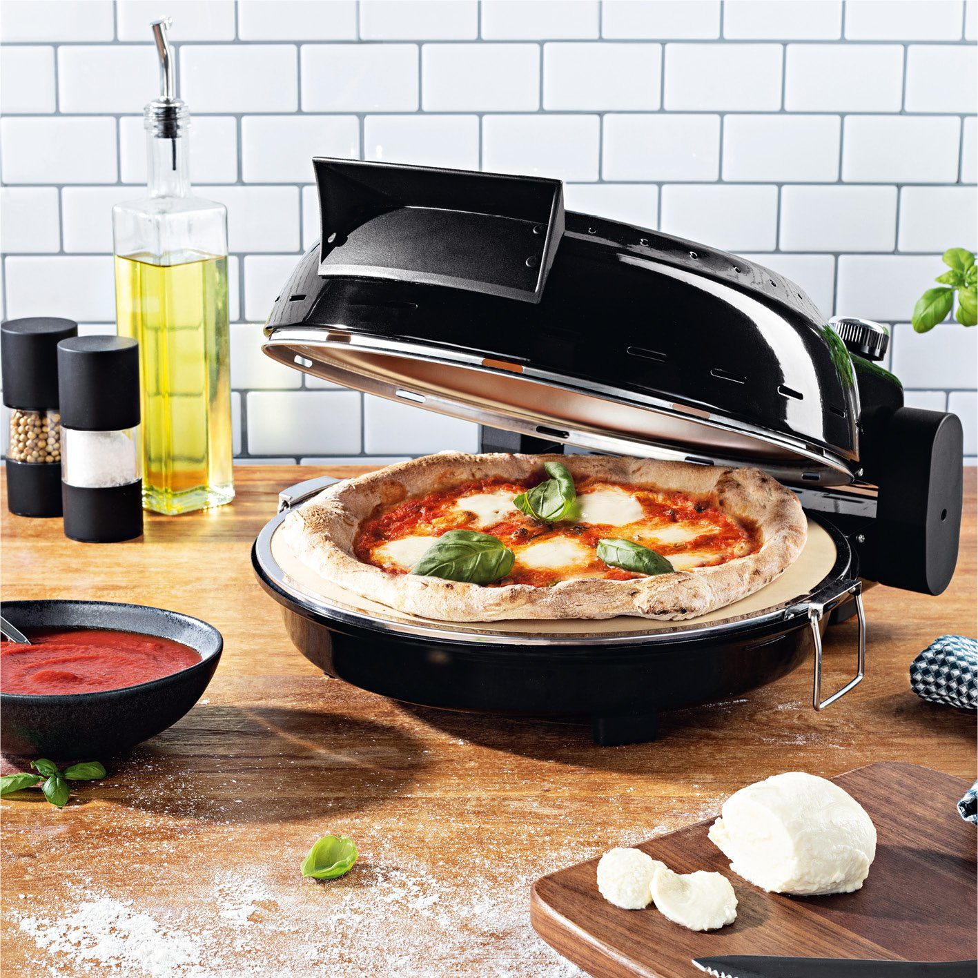 GOURMETmaxx Elektrische Pizzapfanne Pizza Maker inkl. Pizzastein, 1800,00 W, bis 420°C ⌀ 30 cm | Elektrische Pfannen