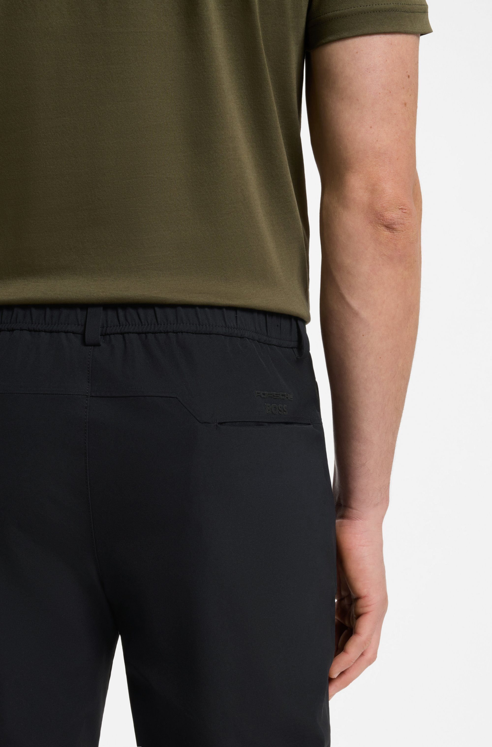 BOSS GREEN Stretch-Hose Porsche Spirit 70 Capsule Collection Premium Herrenmode, wasserabweisende Materialtechnologie