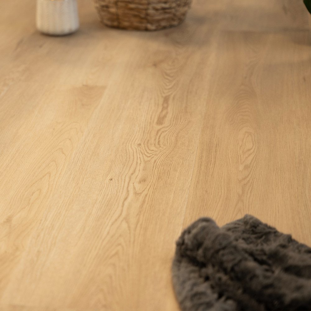 HOME DELUXE Vinylboden Klick-Vinylboden mit Trittschall Eiche Beige - Flächenauswahl, Feuchtraumbereich geeignet, Integrierte Schalldämmung, Fußbodenheizung geeignet, Vinylbodenbelag in Holzoptik, Dielenboden