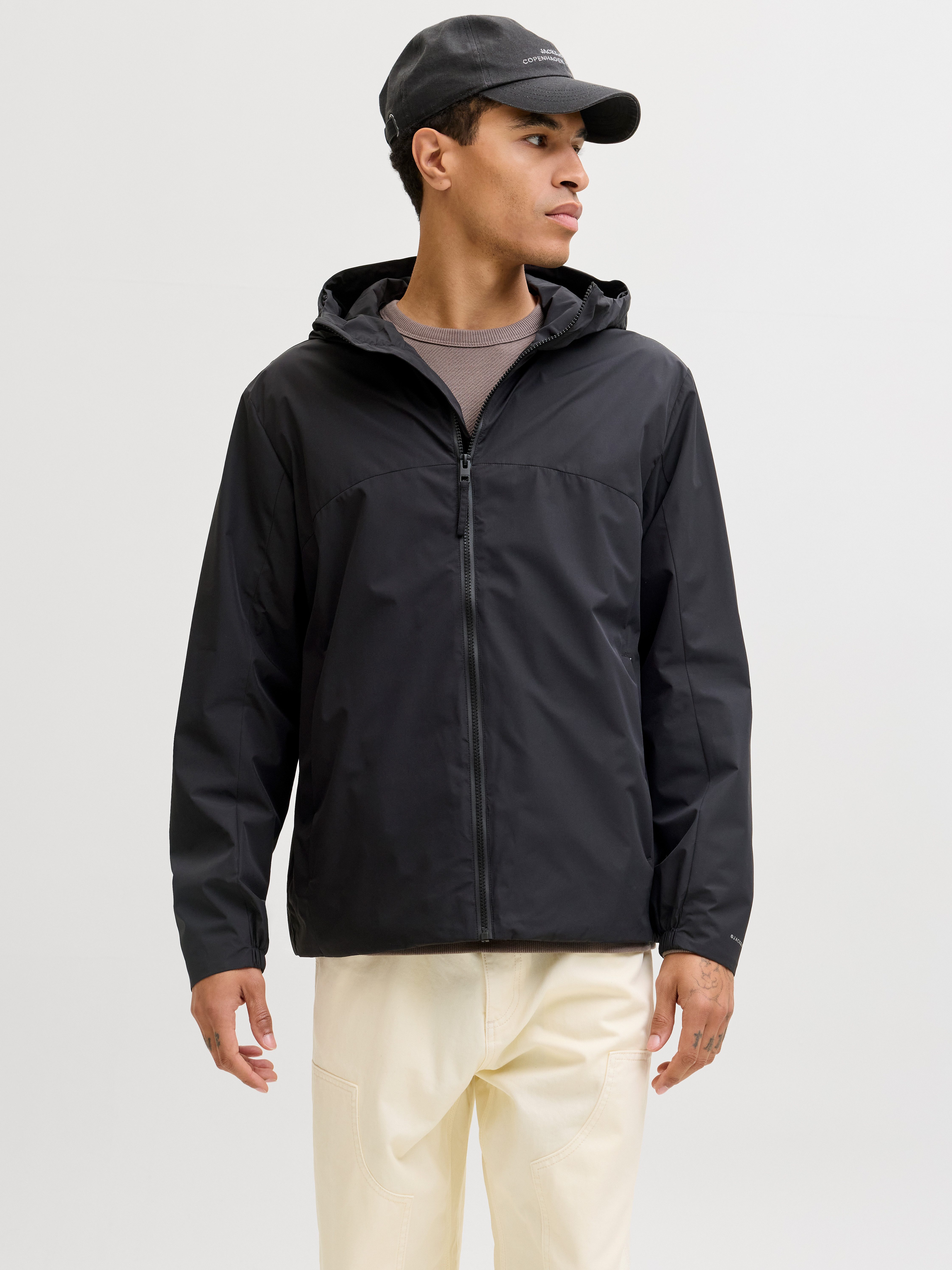 Jack & Jones Kurzjacke JJESOHO LIGHT JACKET SN mit Kapuze günstig online kaufen