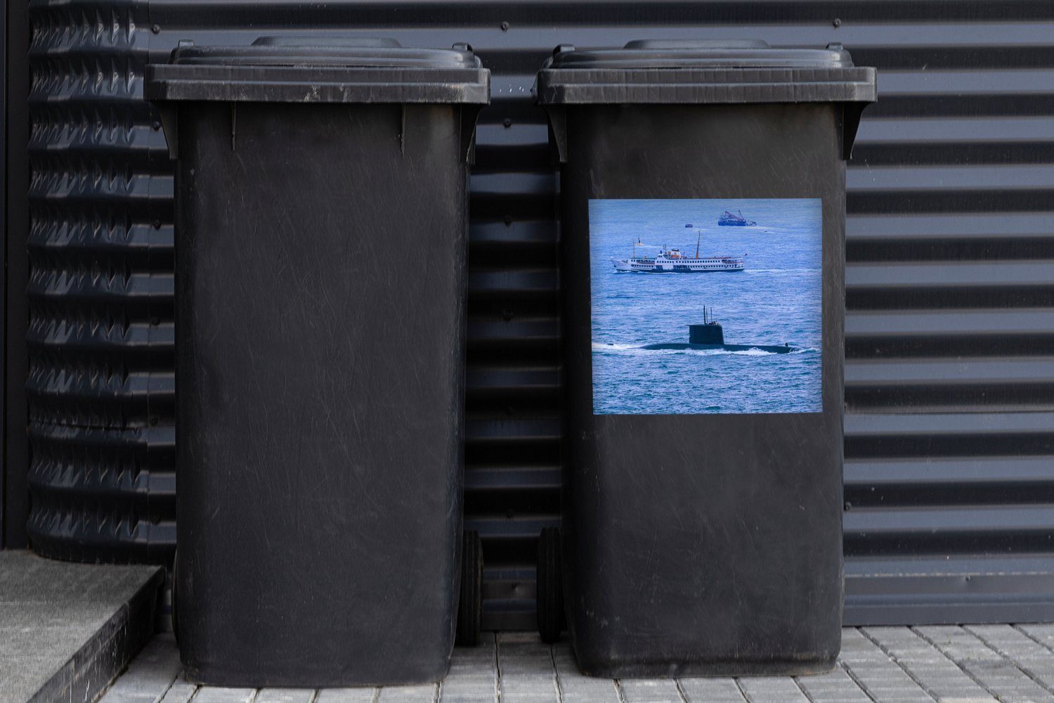 Mülleimer-aufkleber, Sticker, St), See Container, U-Boot MuchoWow Abfalbehälter Ein Mülltonne, auf Wandsticker (1