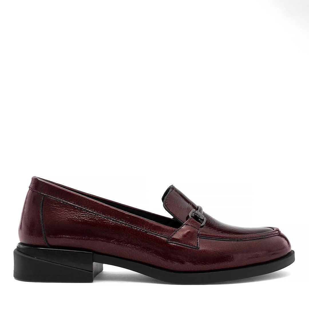 Celal Gültekin 494-25828 Loafer Glänzendes Lackleder mit strapazierfähiger Polyurethan-Sohle.