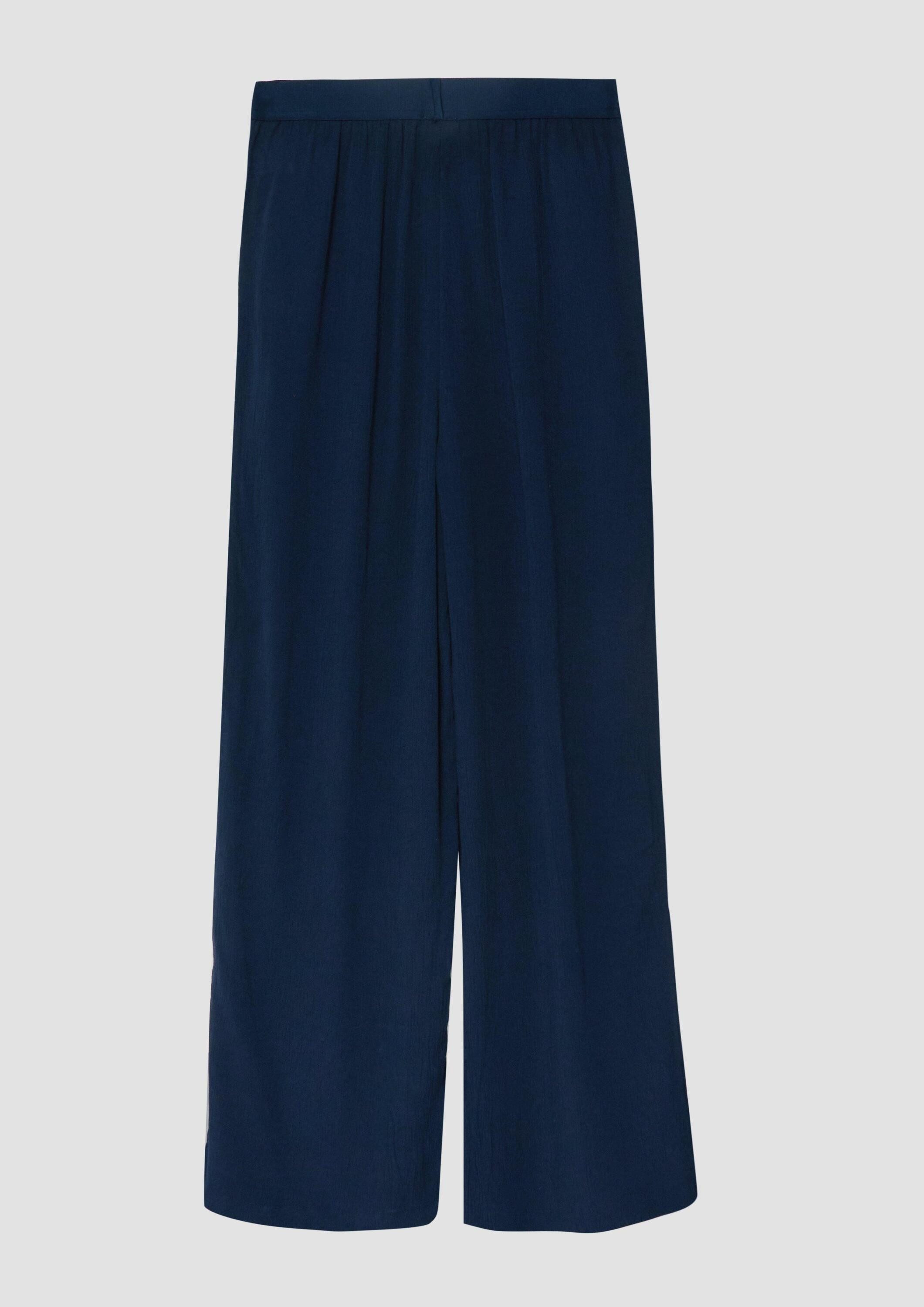 s.Oliver Chinos Hose Wide-Leg-Hose im Loose Fit aus Viskose