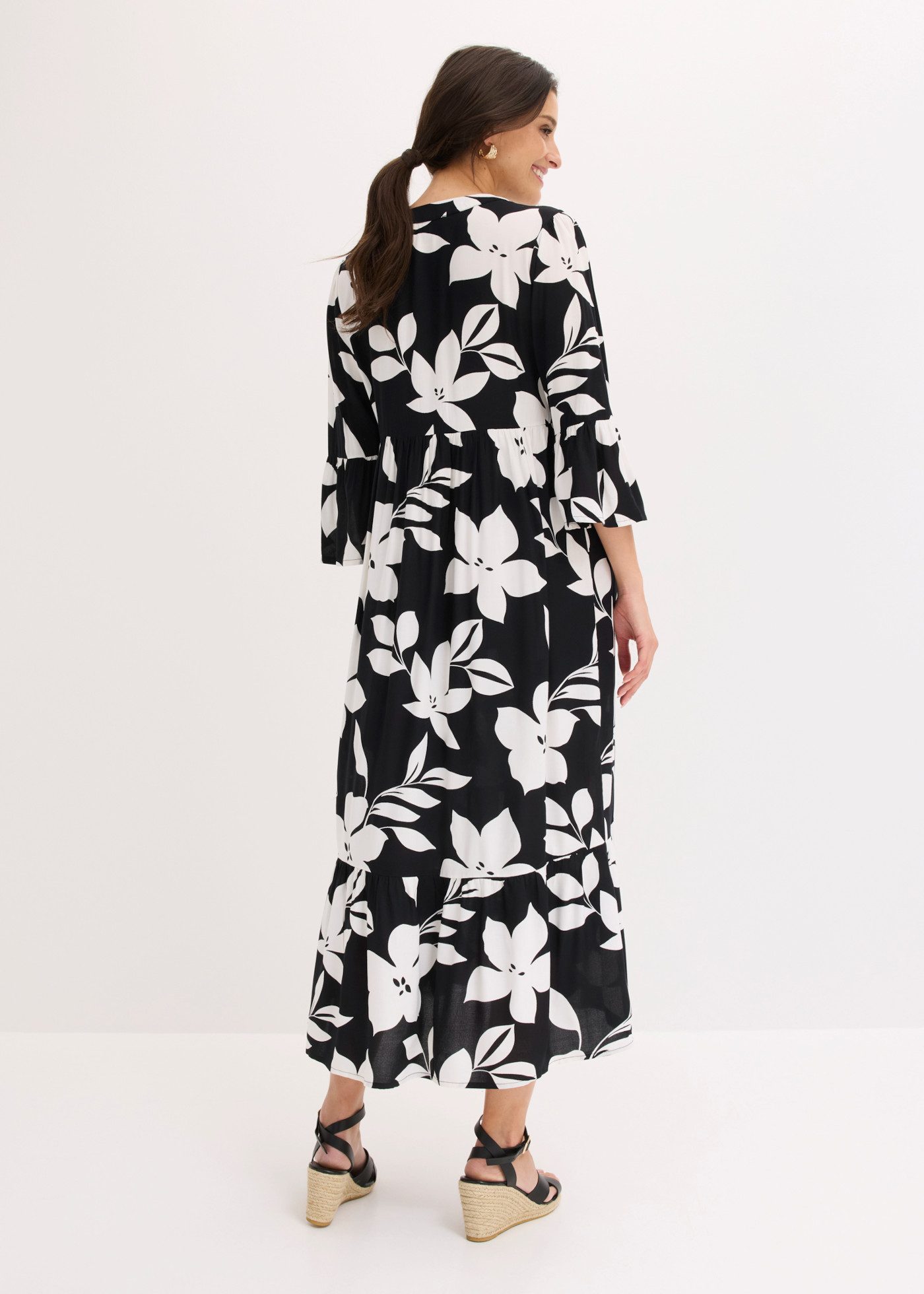 bonprix Maxikleid für modischen Auftritt, aus Viskose, A-Linie, 3/4-Ärmel
