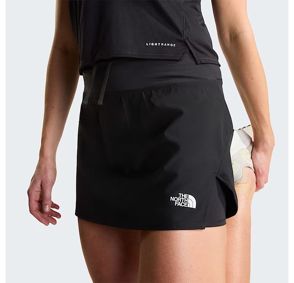 The North Face Shorts WOVEN SKORT - kurzer Rock - Laufrock - Outdoor-Rock - schwarz