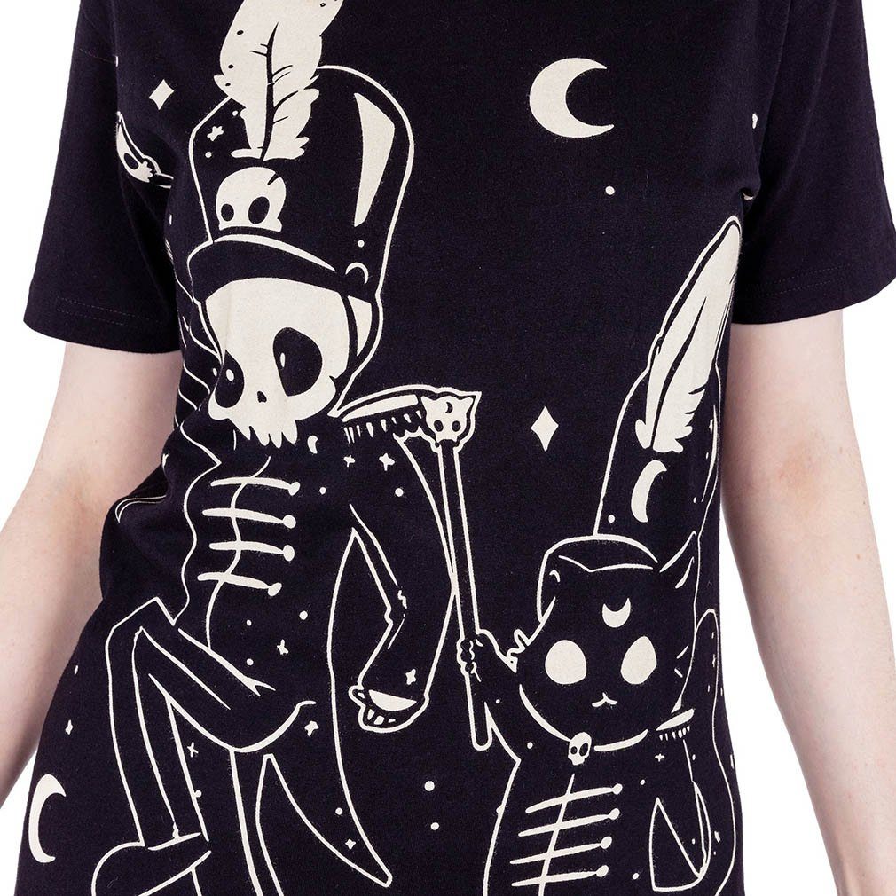 Cupcake Cult T-Shirt Loose Fit Mooncats Parade